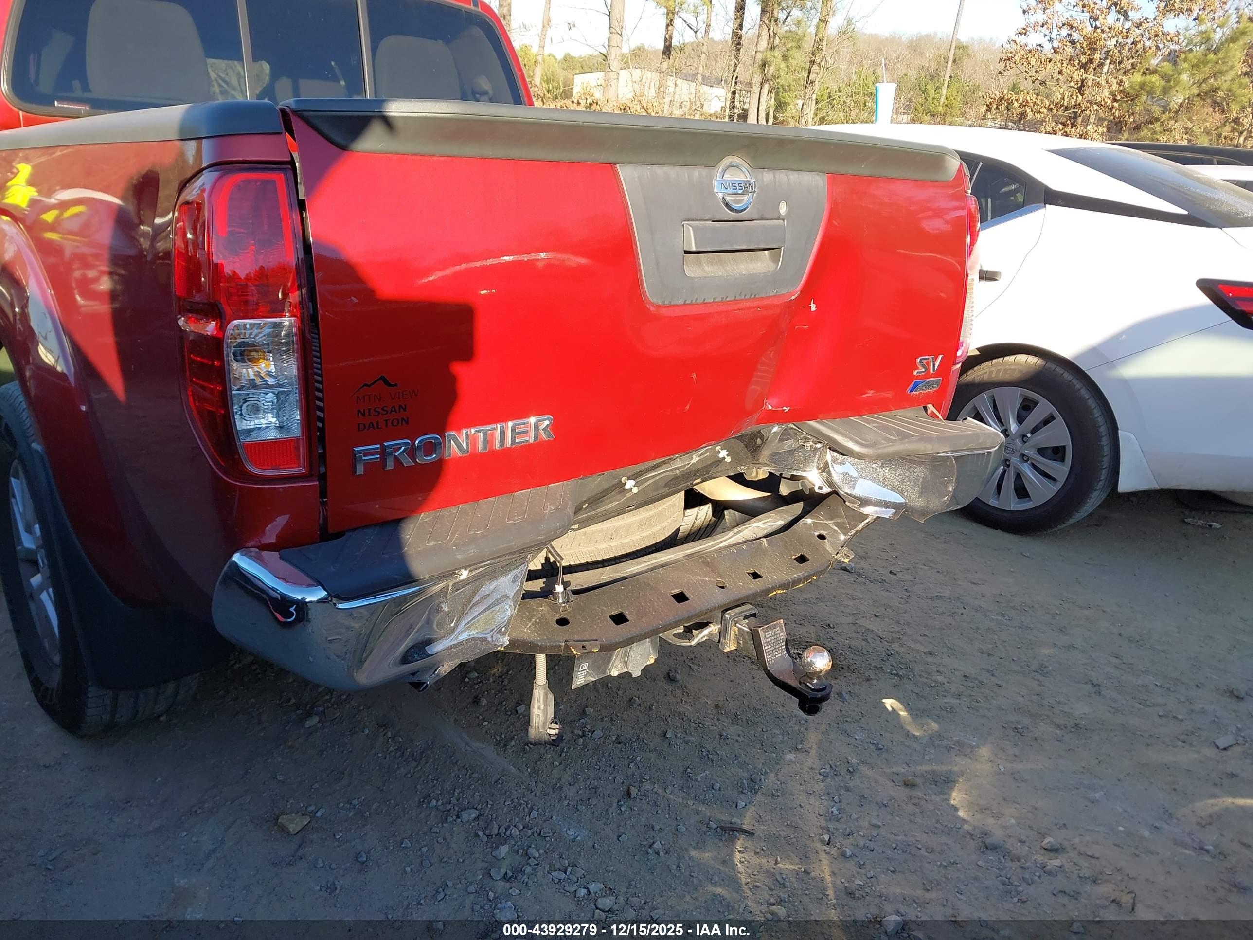NISSAN FRONTIER image 6