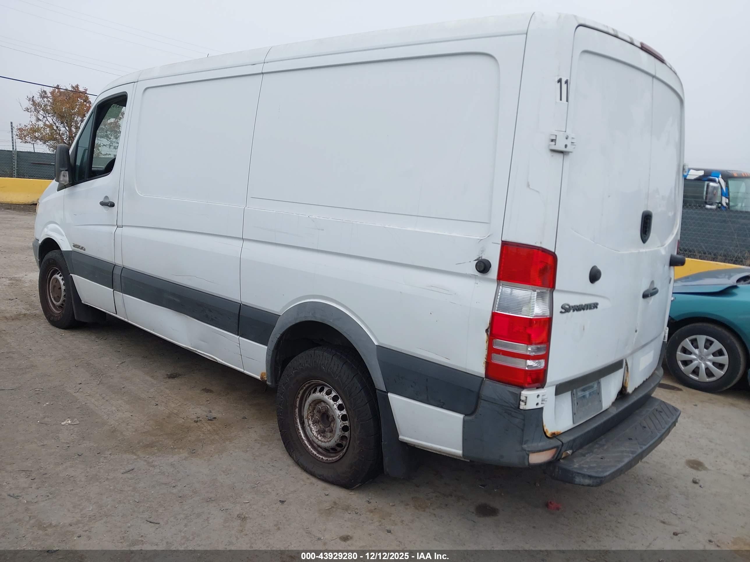 DODGE SPRINTER image 3