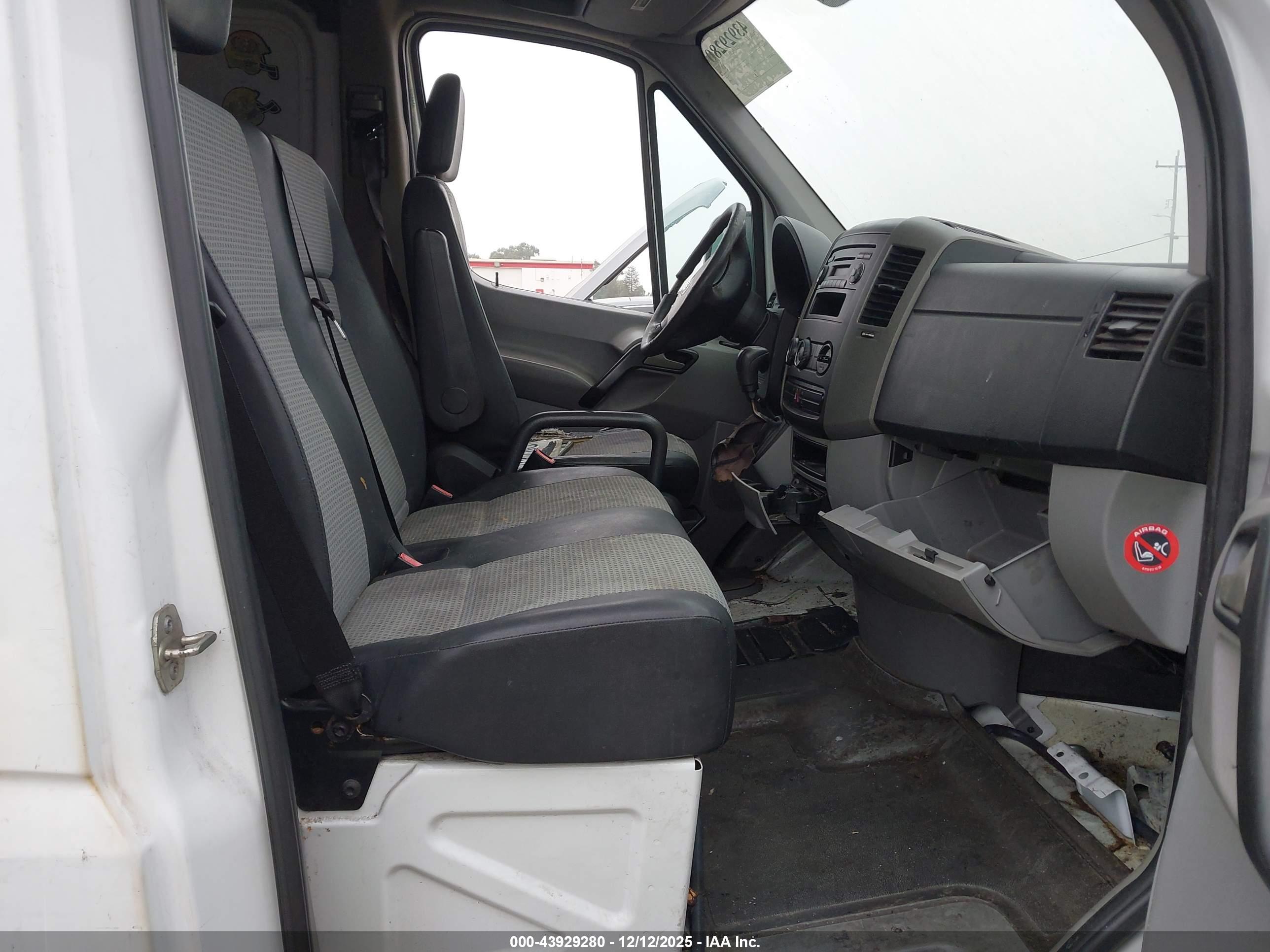 DODGE SPRINTER image 5