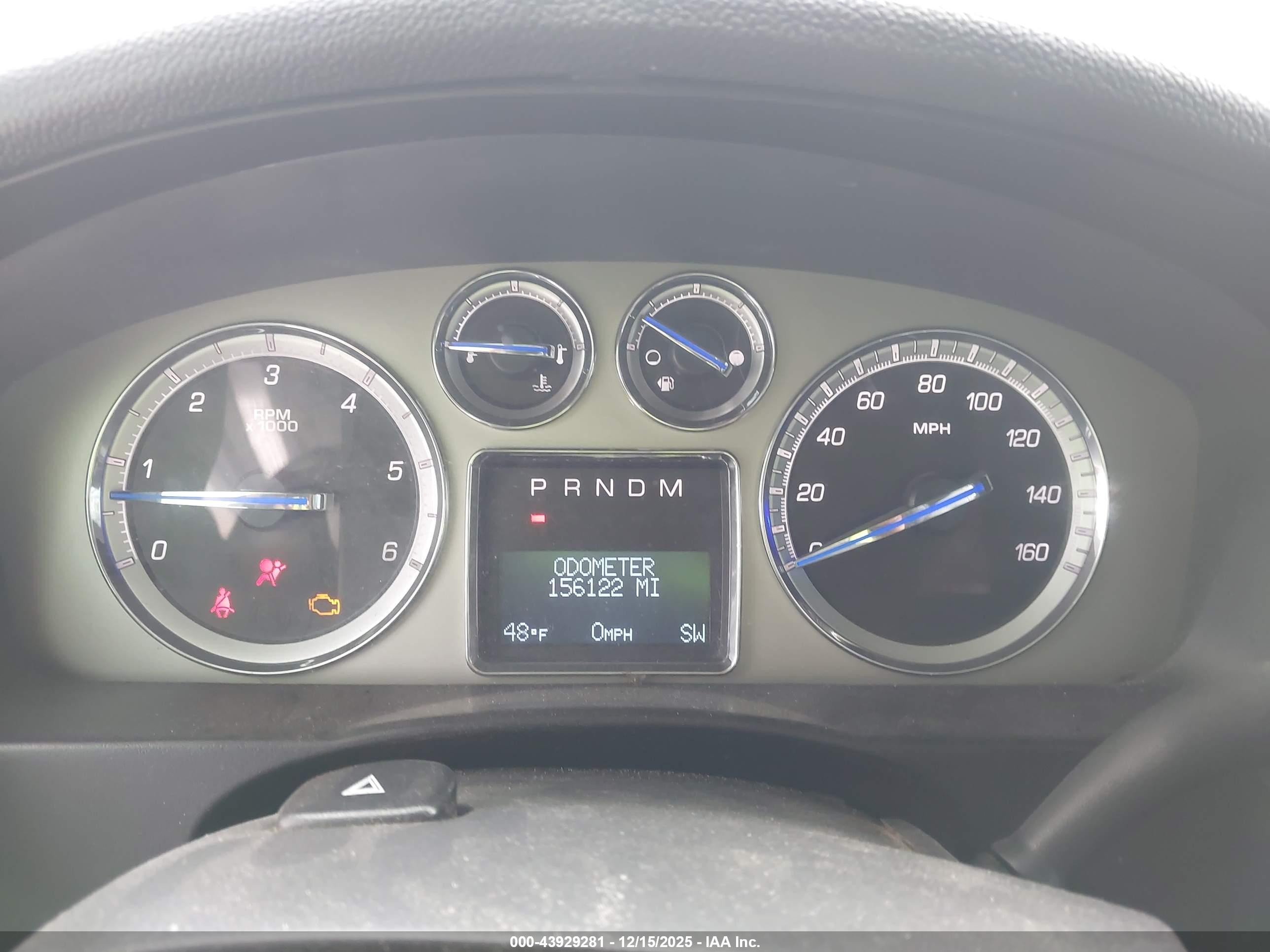 CADILLAC ESCALADE image 7