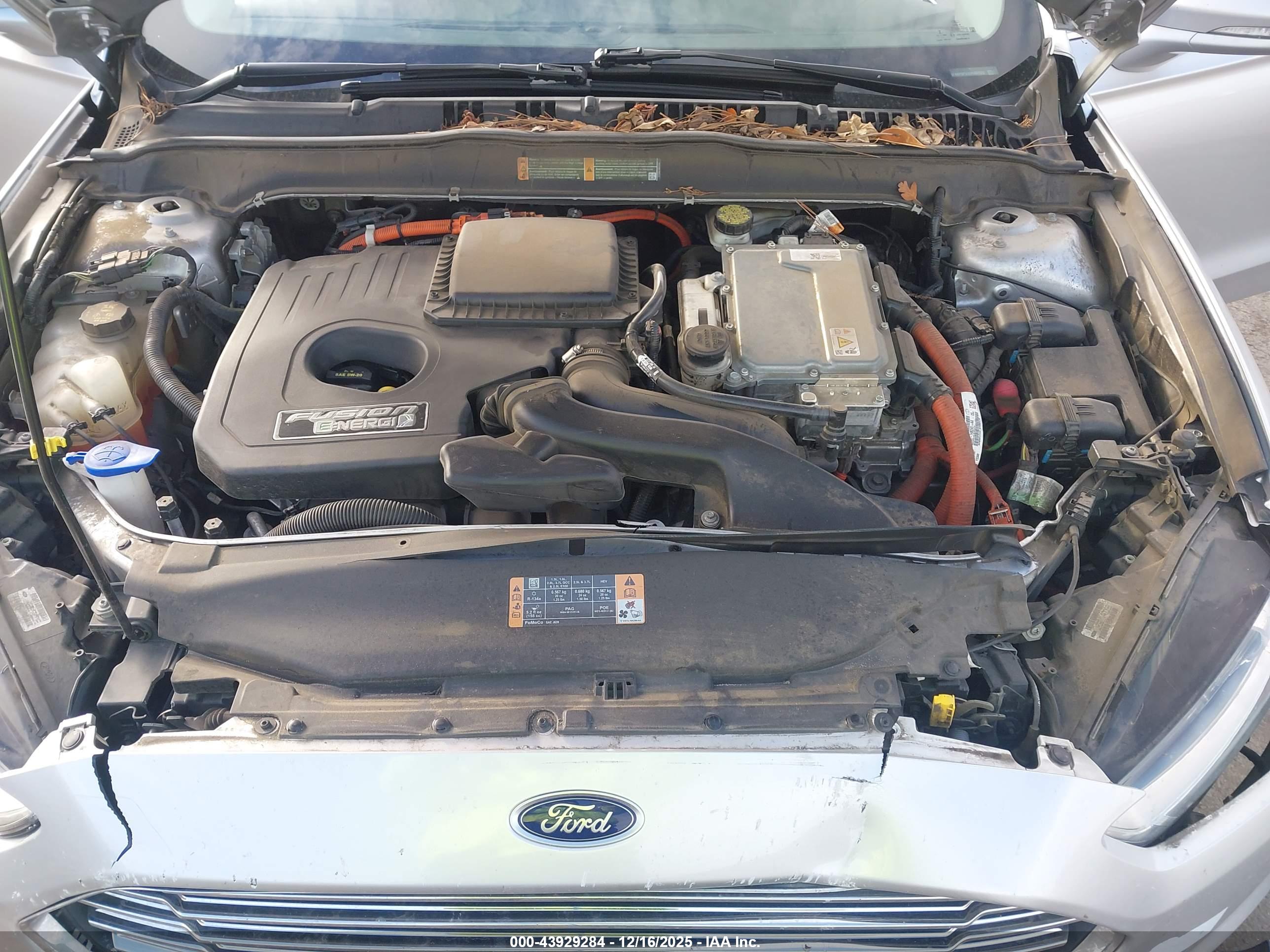 FORD FUSION image 10