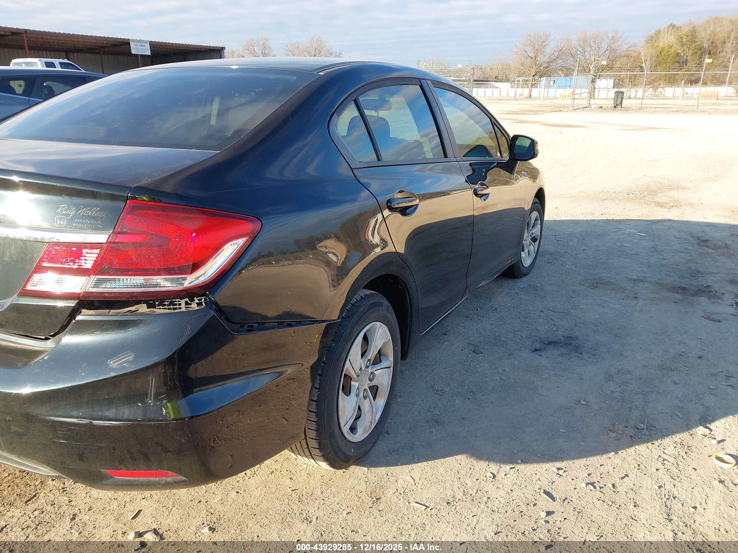 HONDA CIVIC image 4