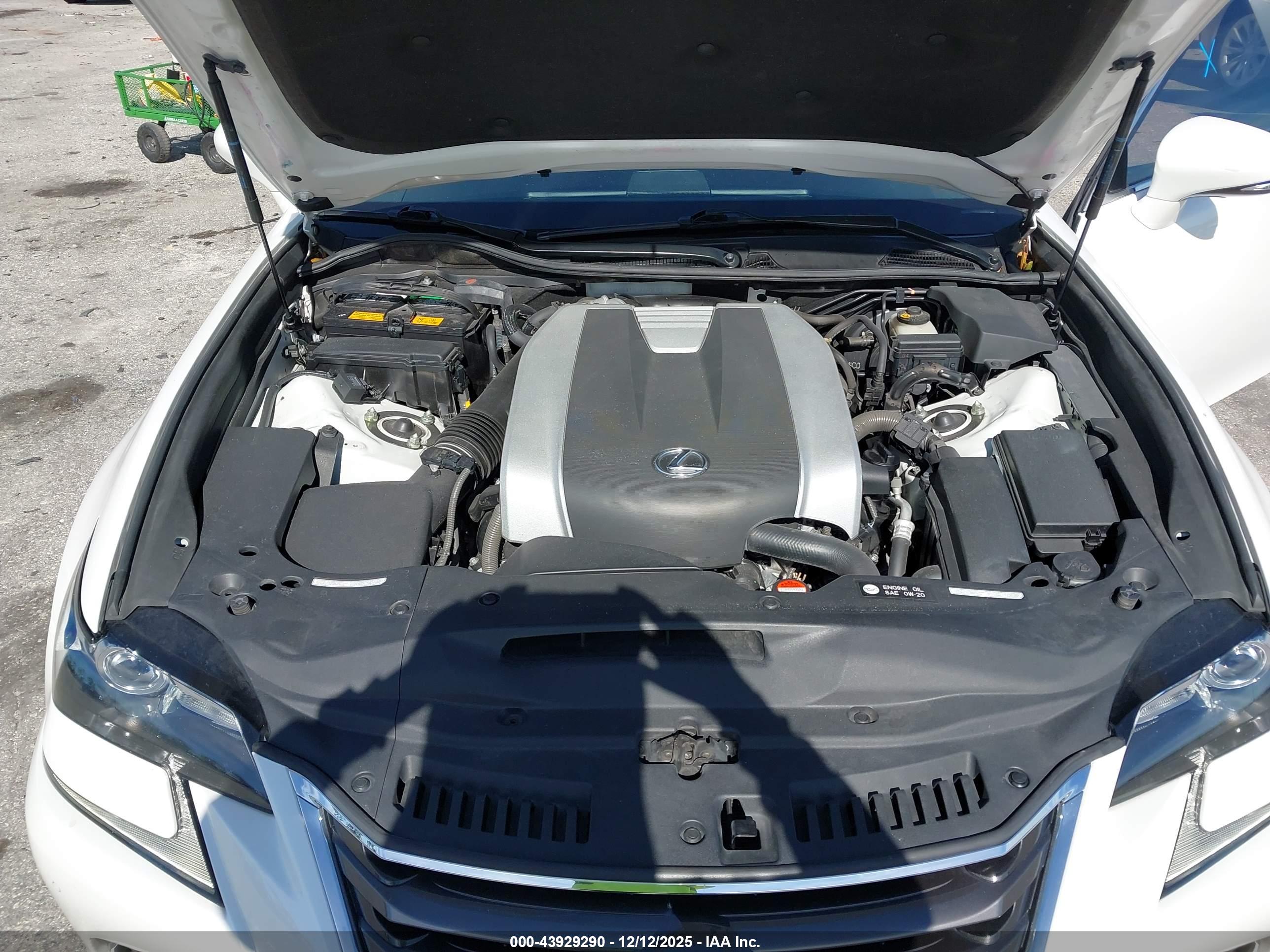 LEXUS GS image 10