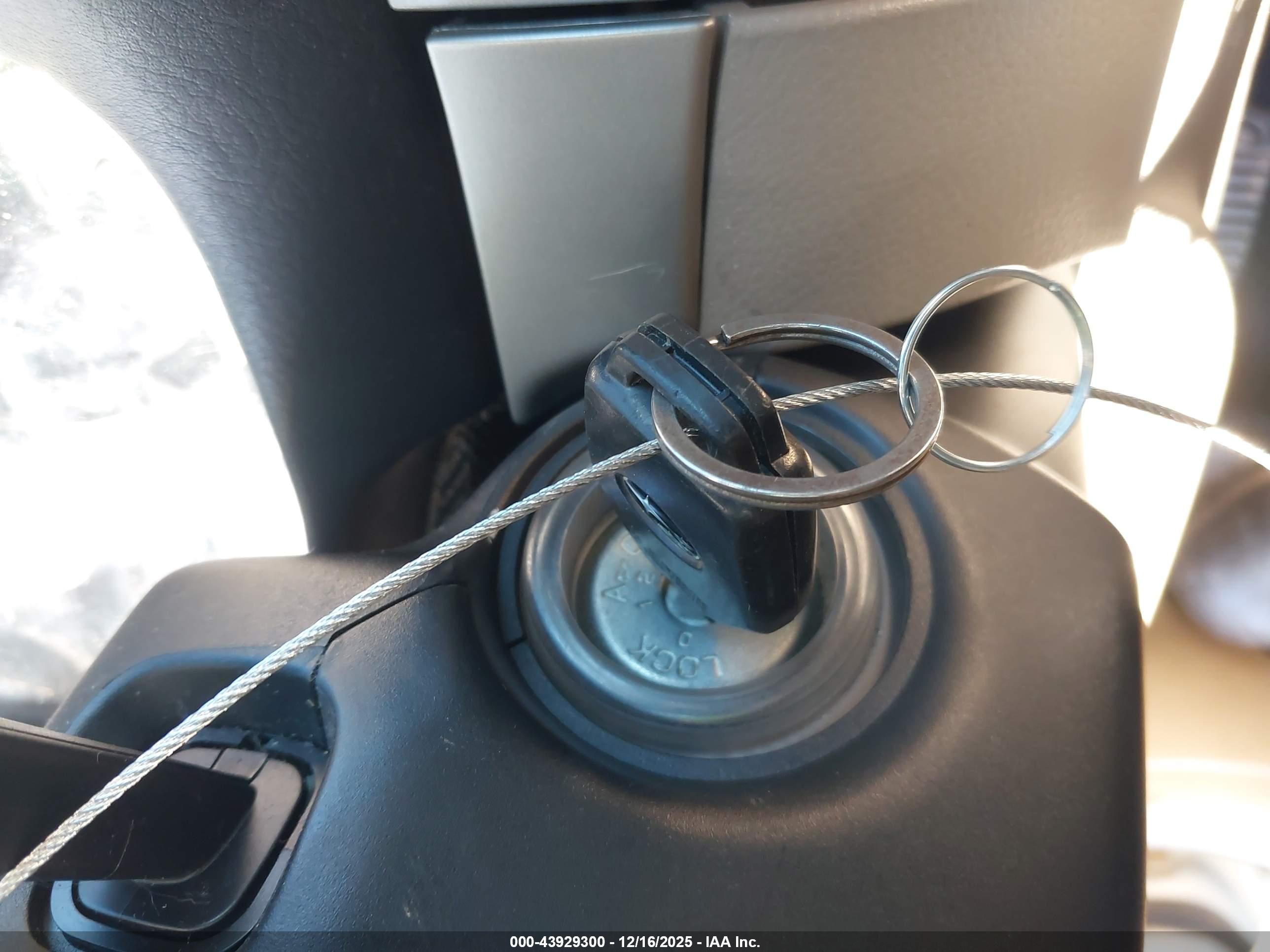 SUBARU LEGACY image 11