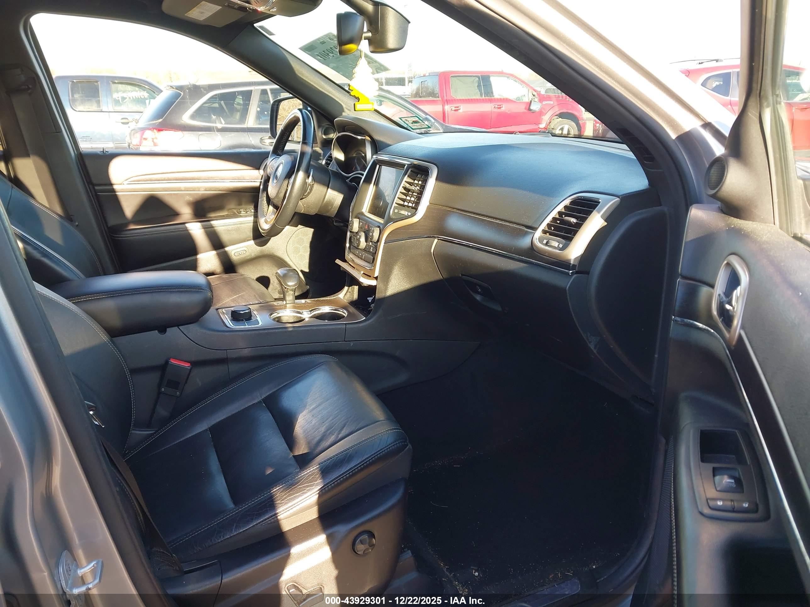 JEEP GRAND image 5