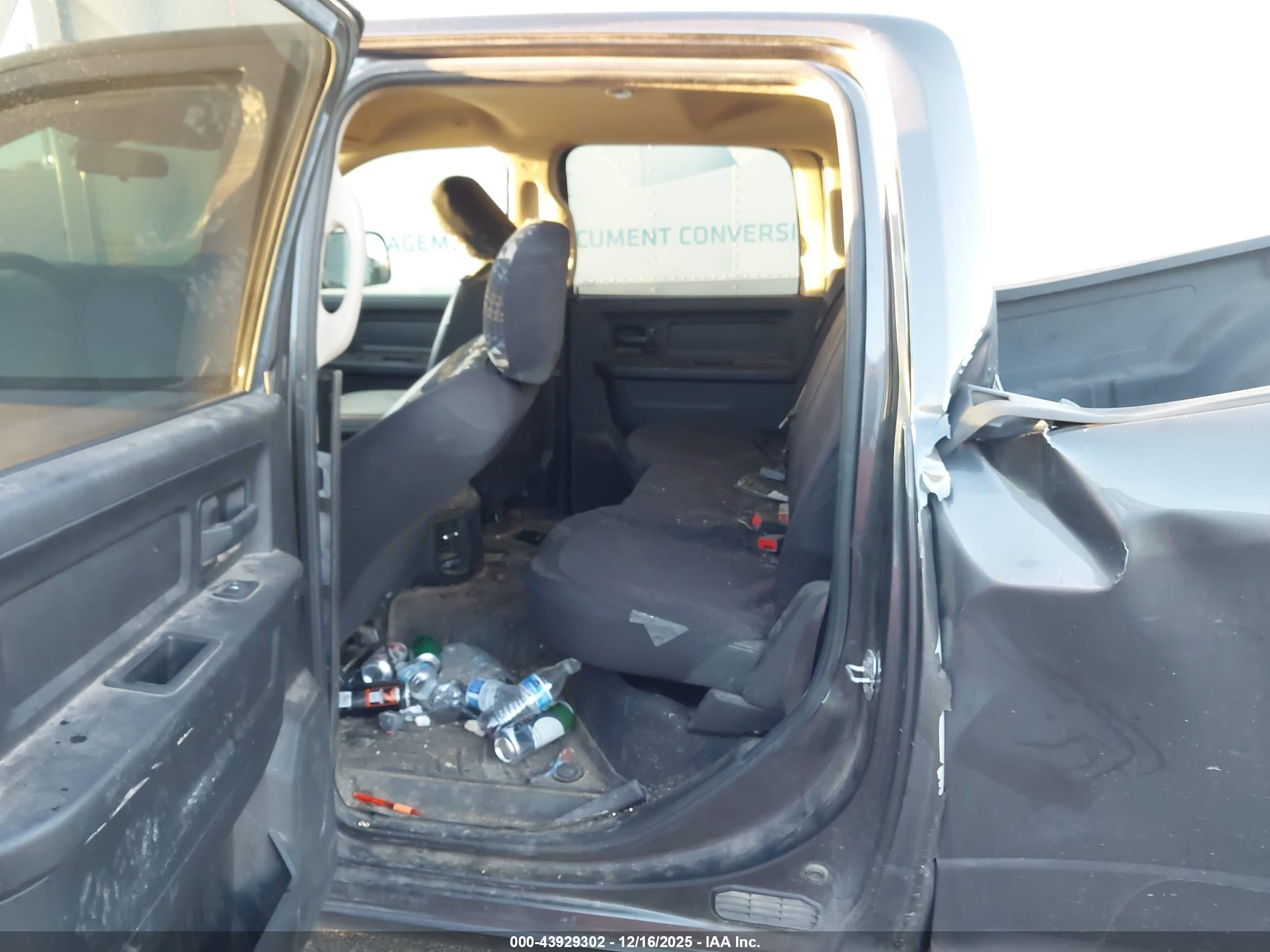 RAM 3500 image 8
