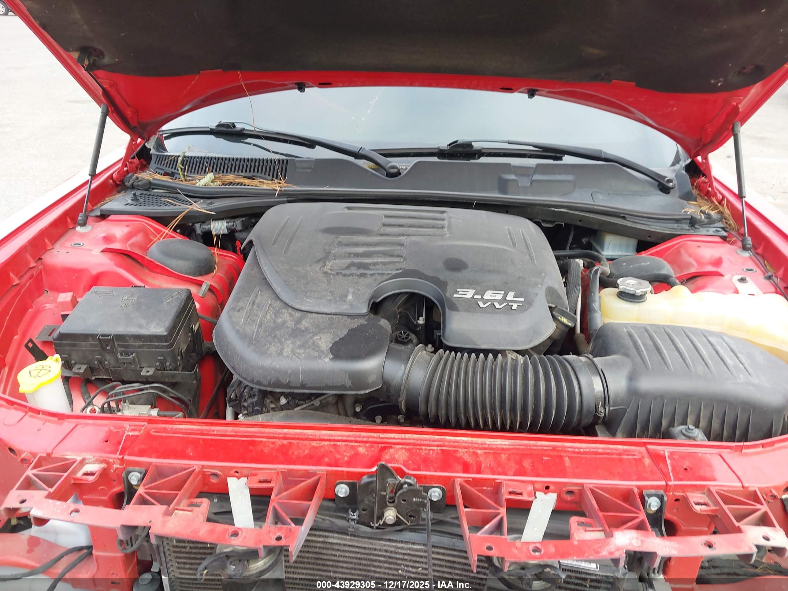 DODGE CHALLENGER image 10