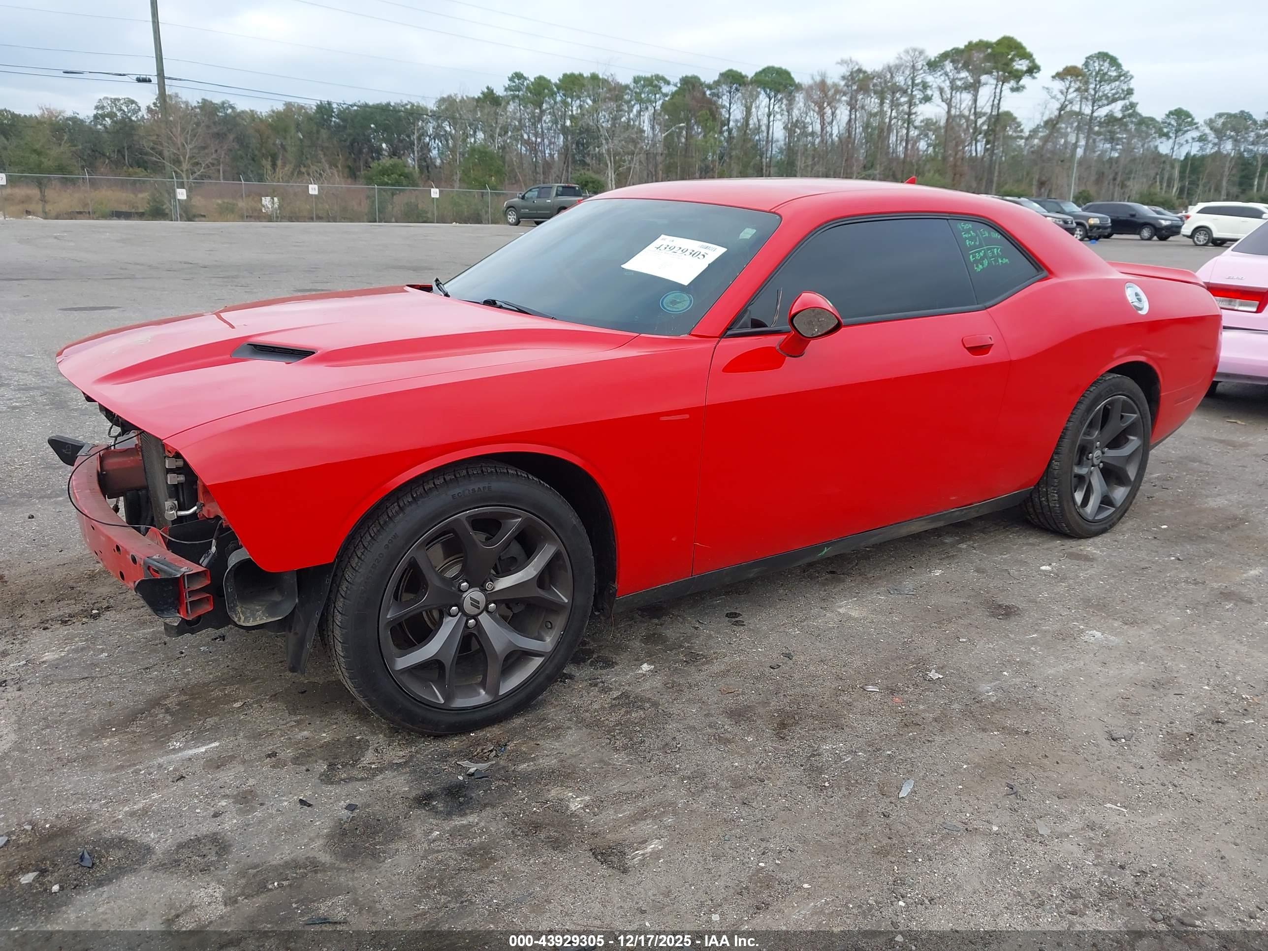 DODGE CHALLENGER image 2