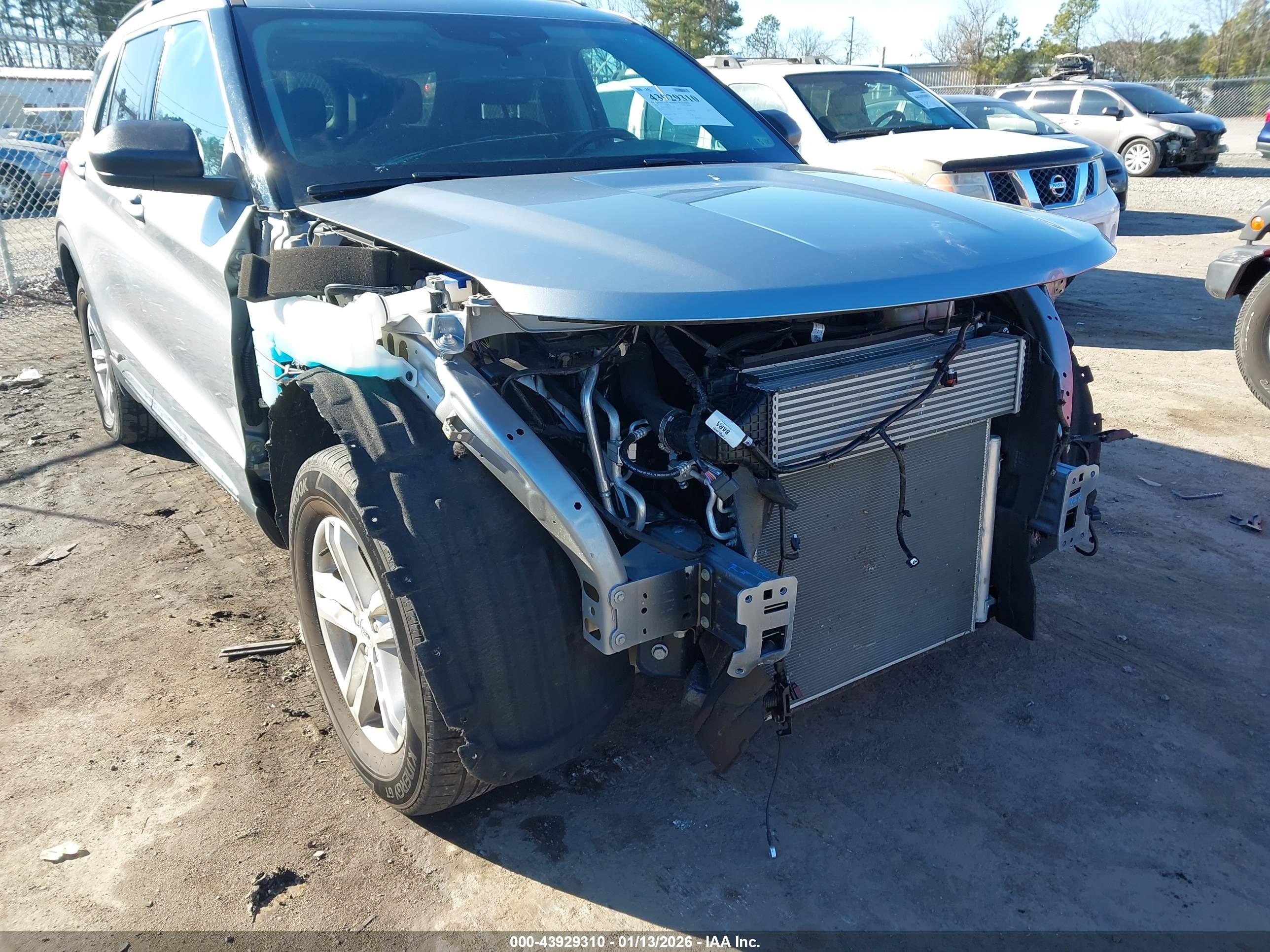 FORD EXPLORER image 6