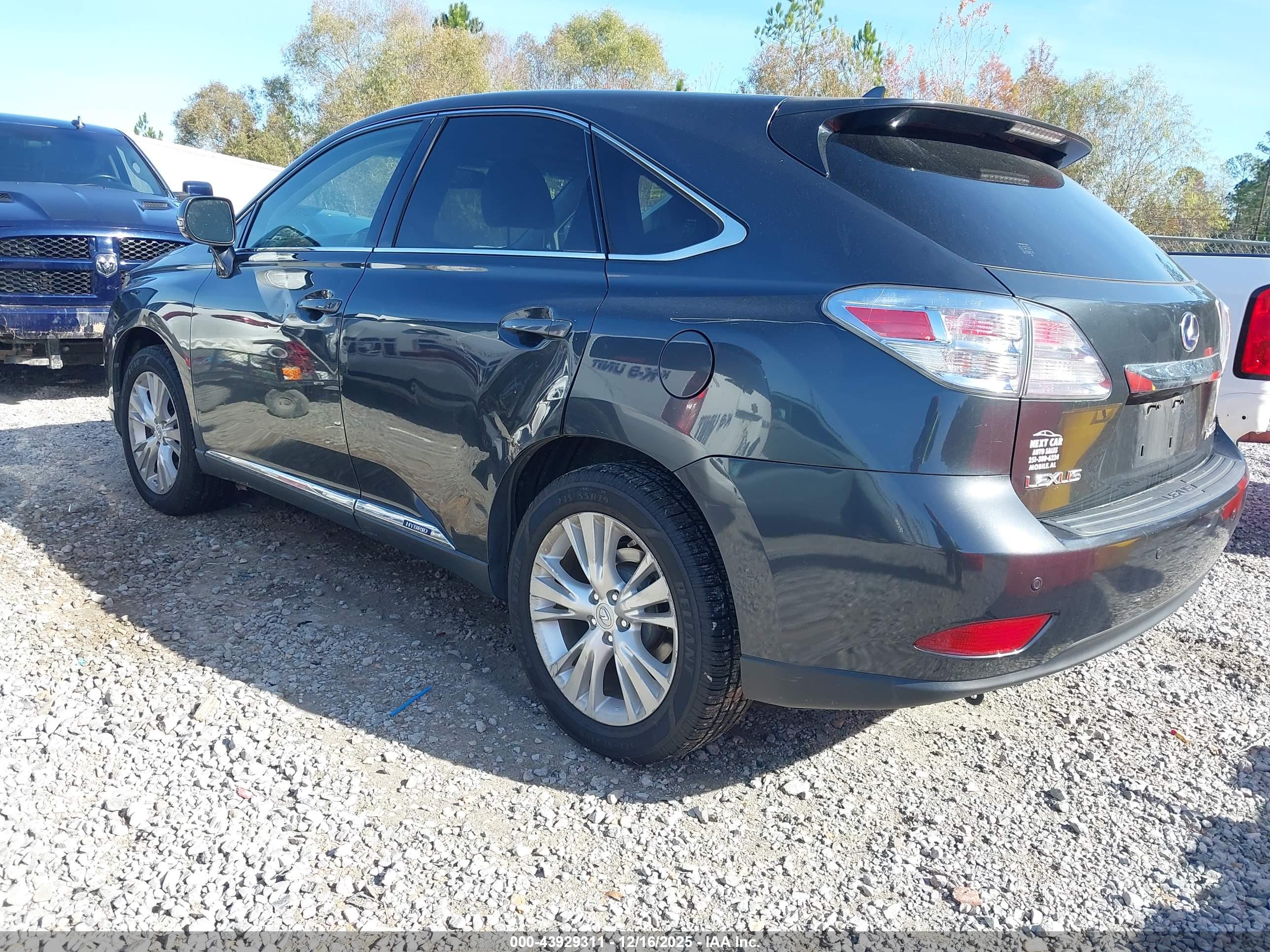 LEXUS RX image 3
