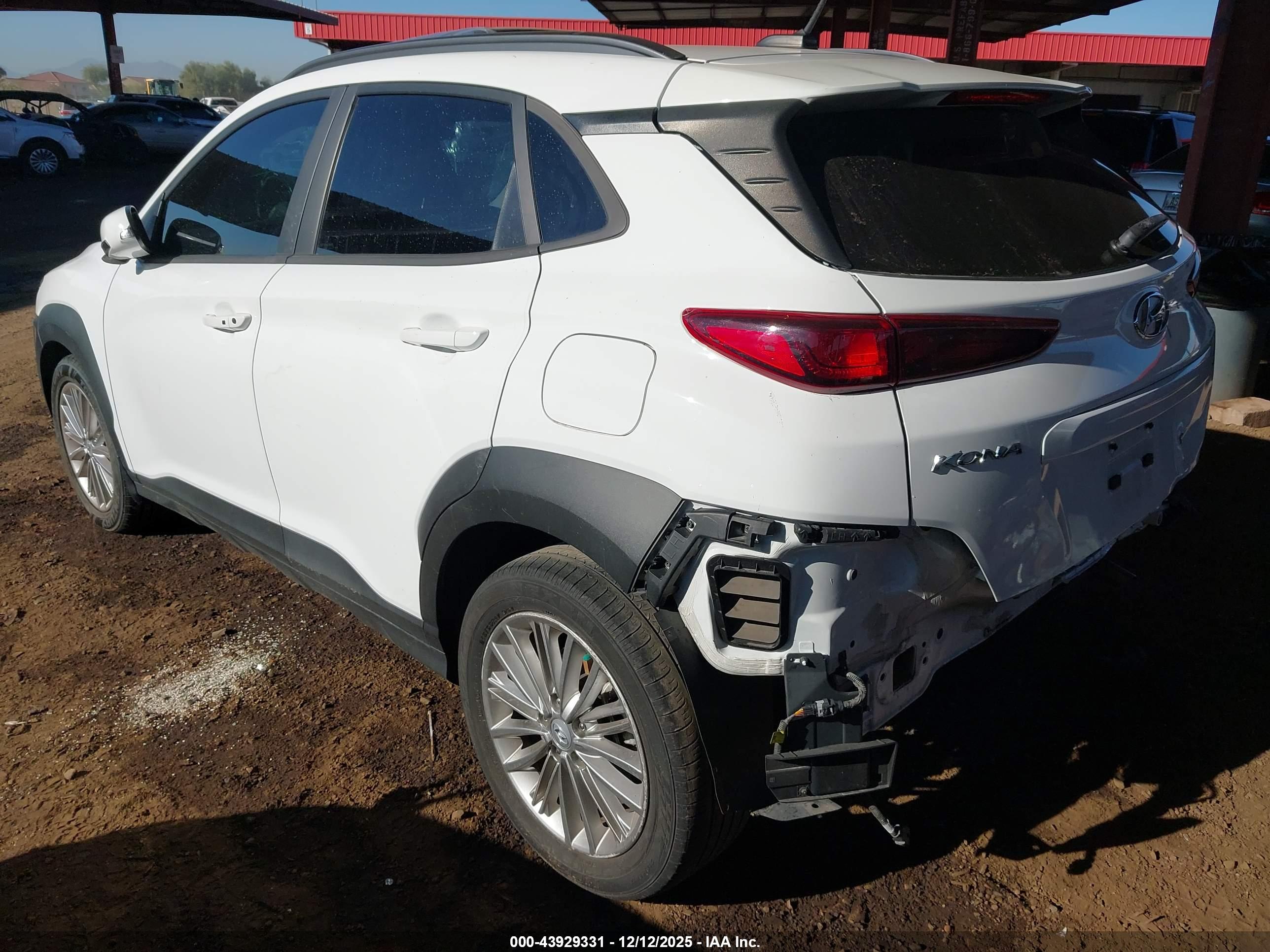 HYUNDAI KONA image 3