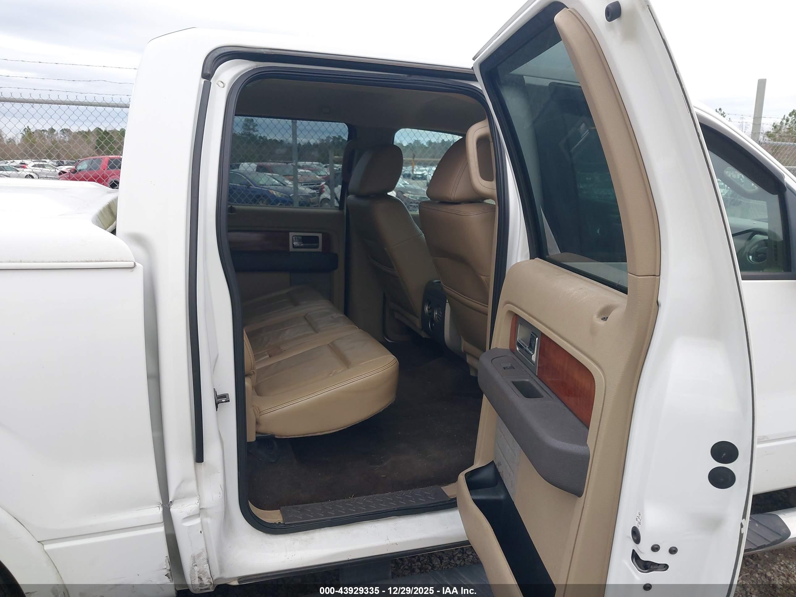 FORD F-150 image 8