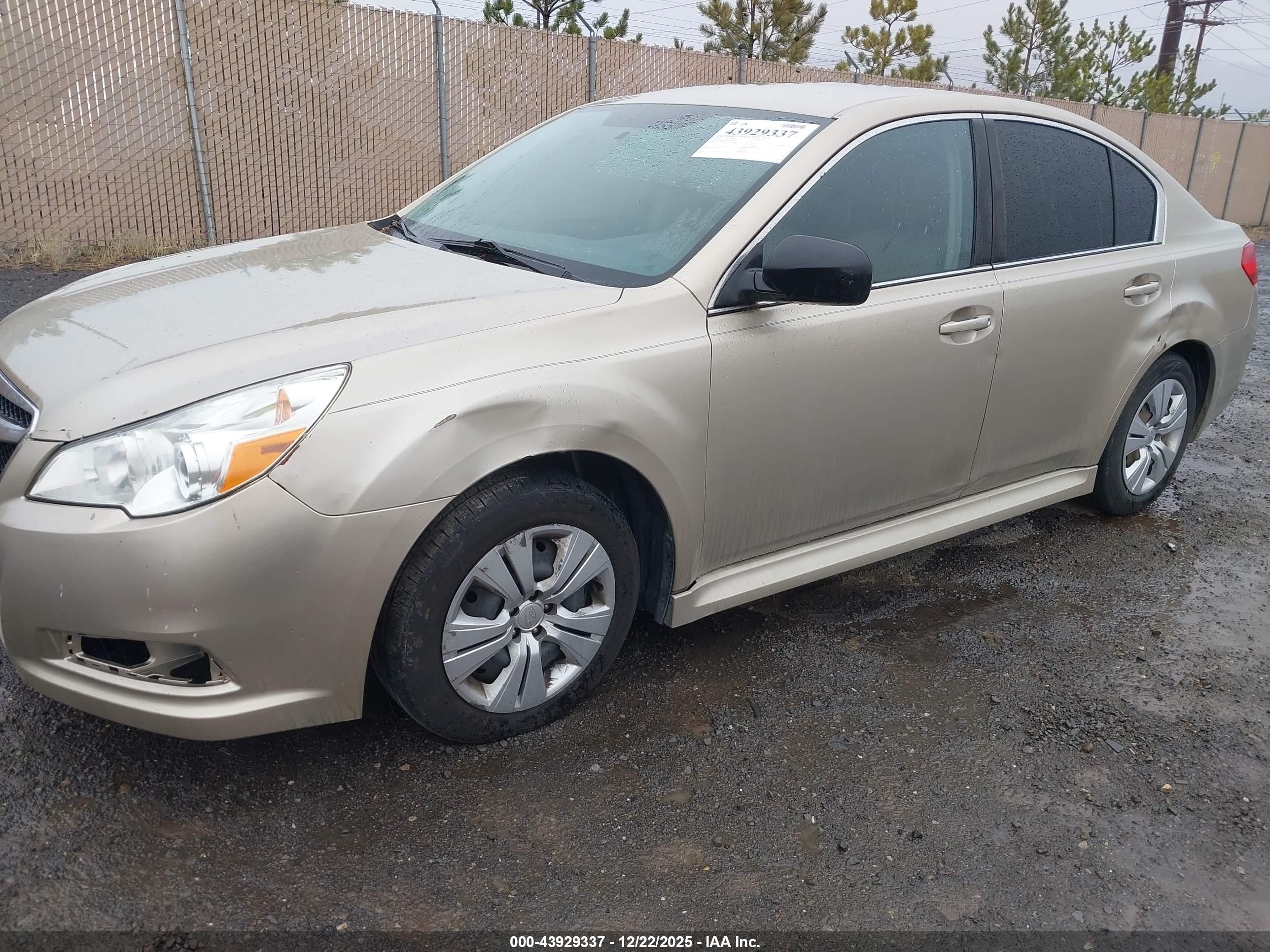 SUBARU LEGACY image 6