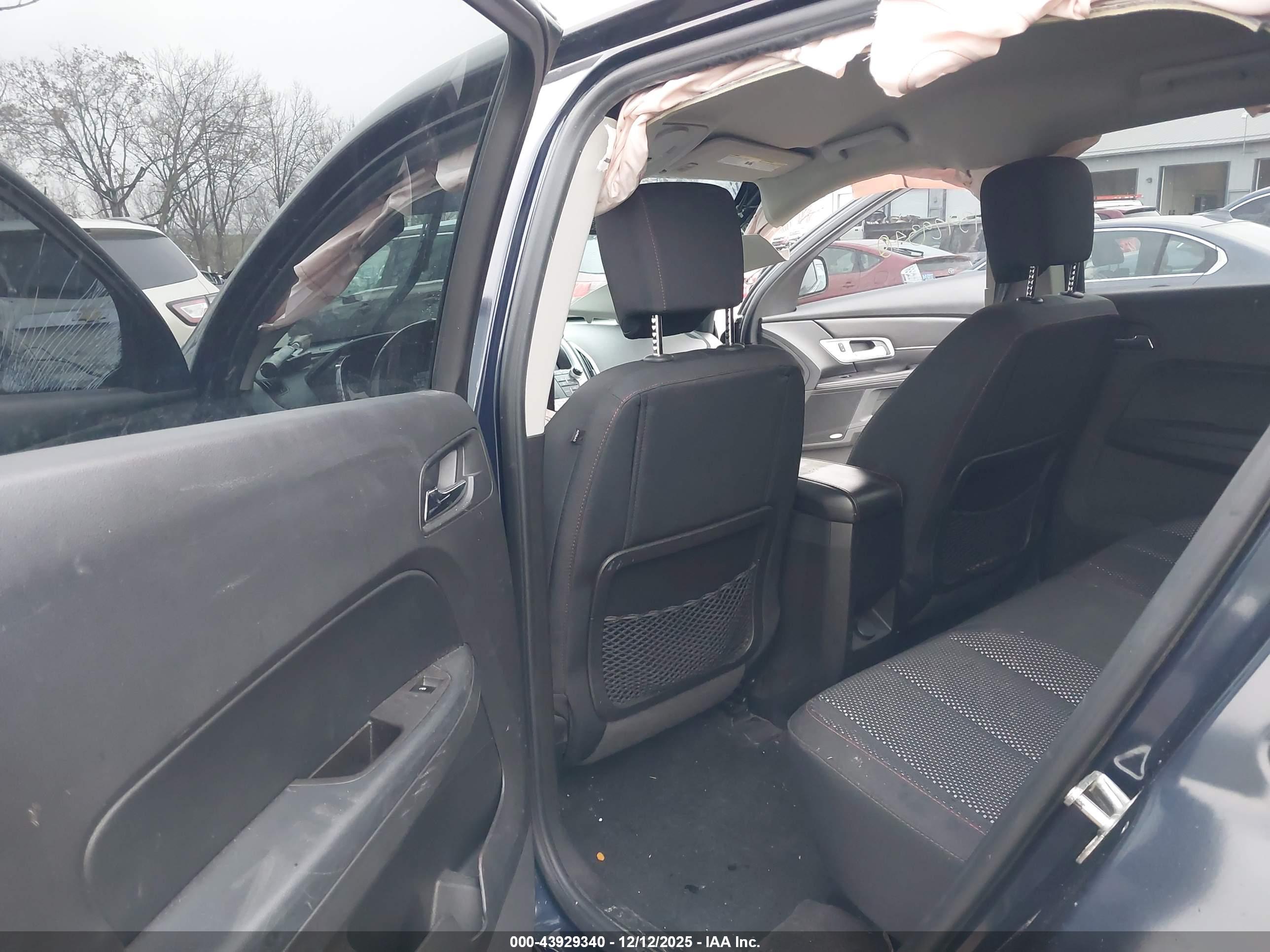 GMC TERRAIN image 8
