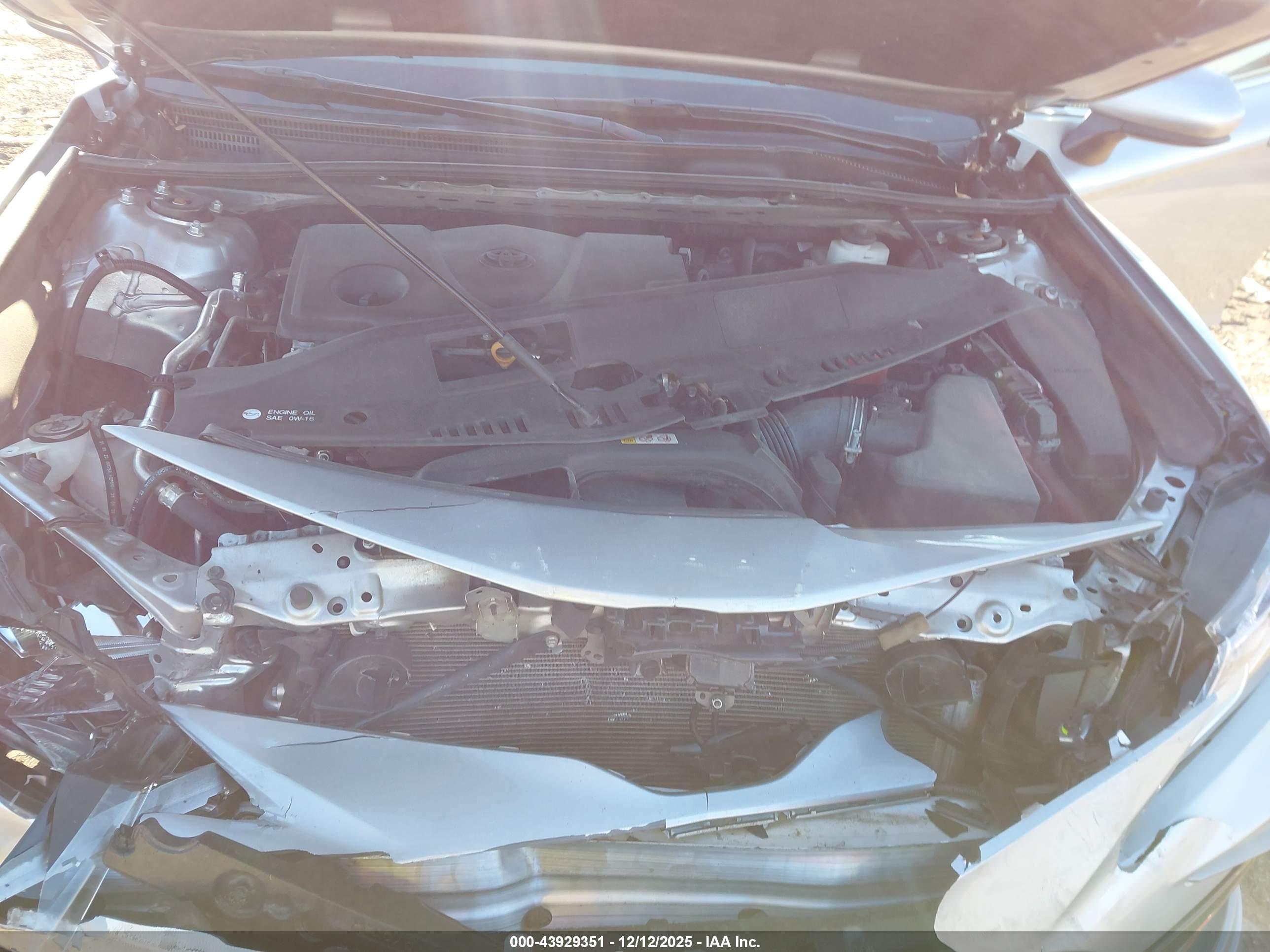 TOYOTA CAMRY image 10