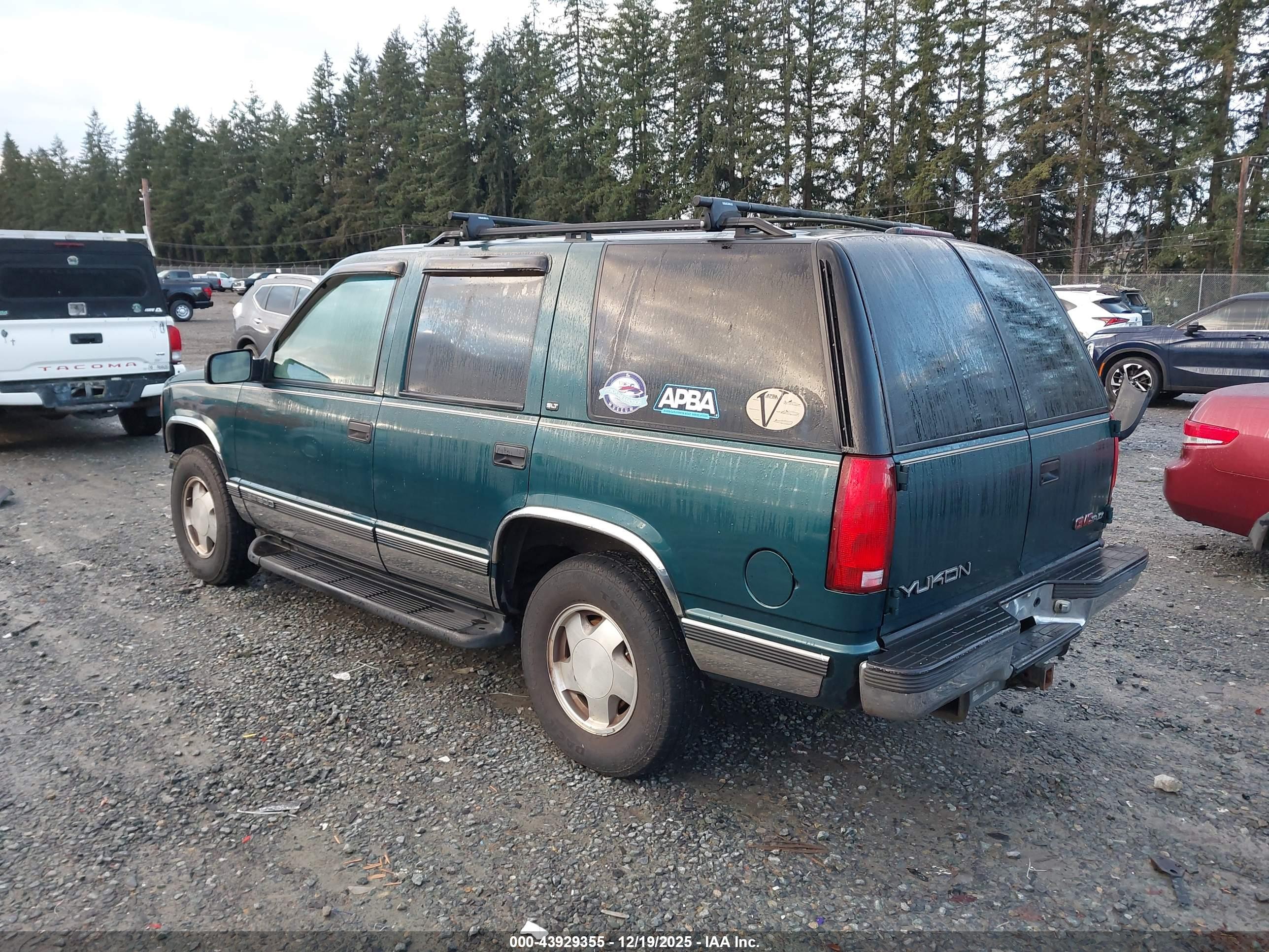 GMC YUKON image 3
