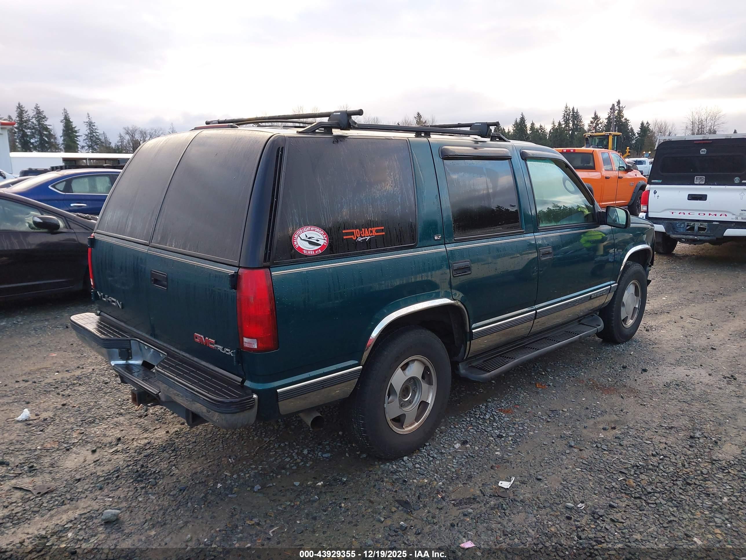 GMC YUKON image 4