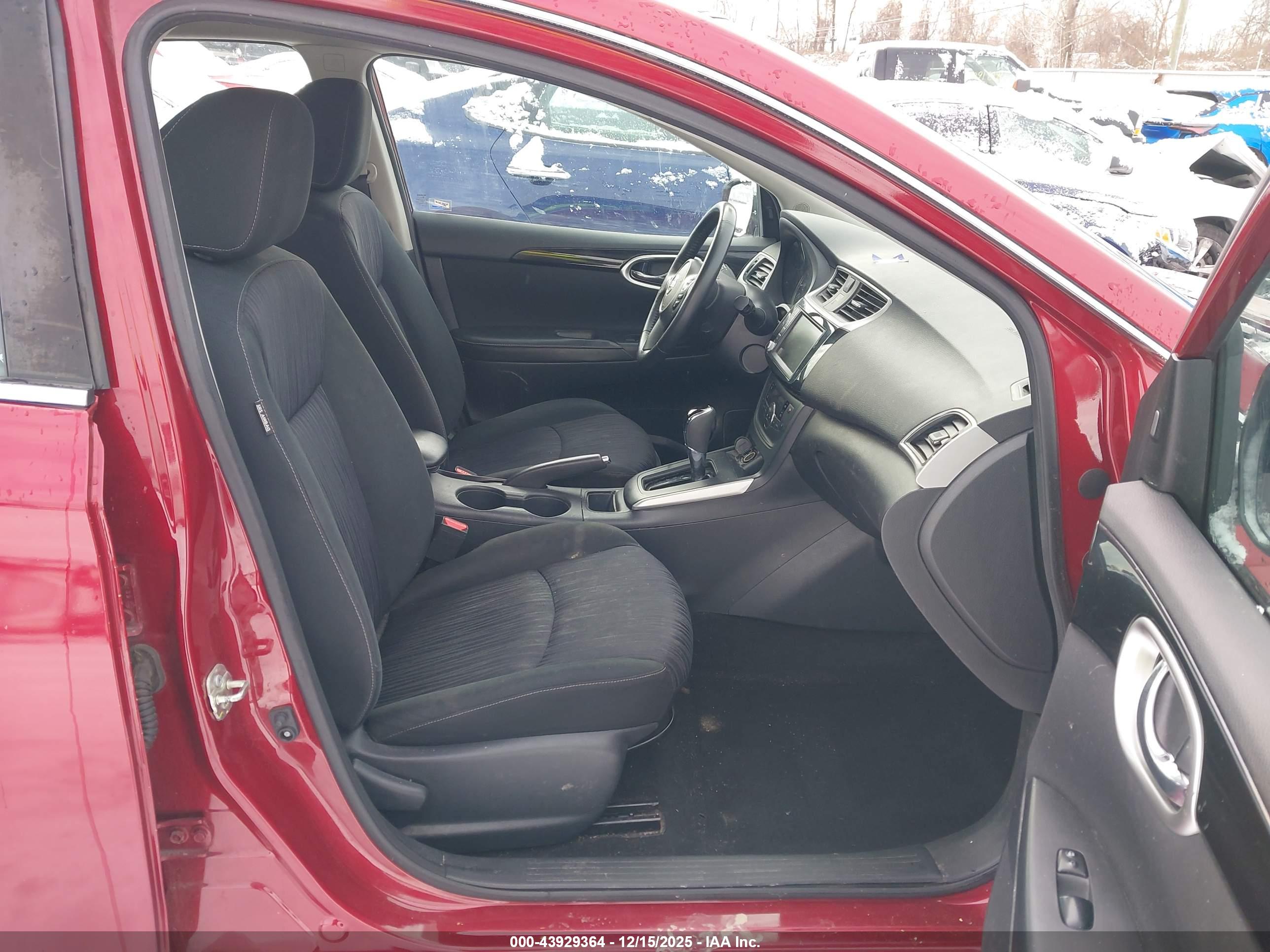 NISSAN SENTRA image 5