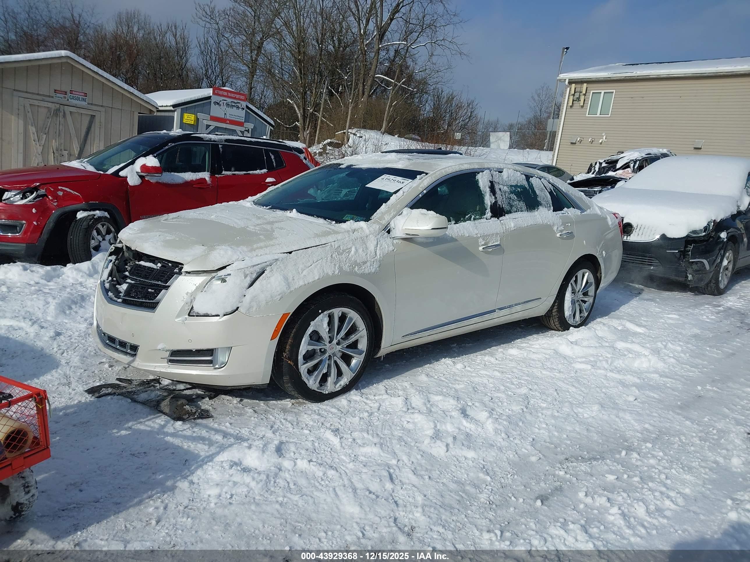 CADILLAC XTS image 2