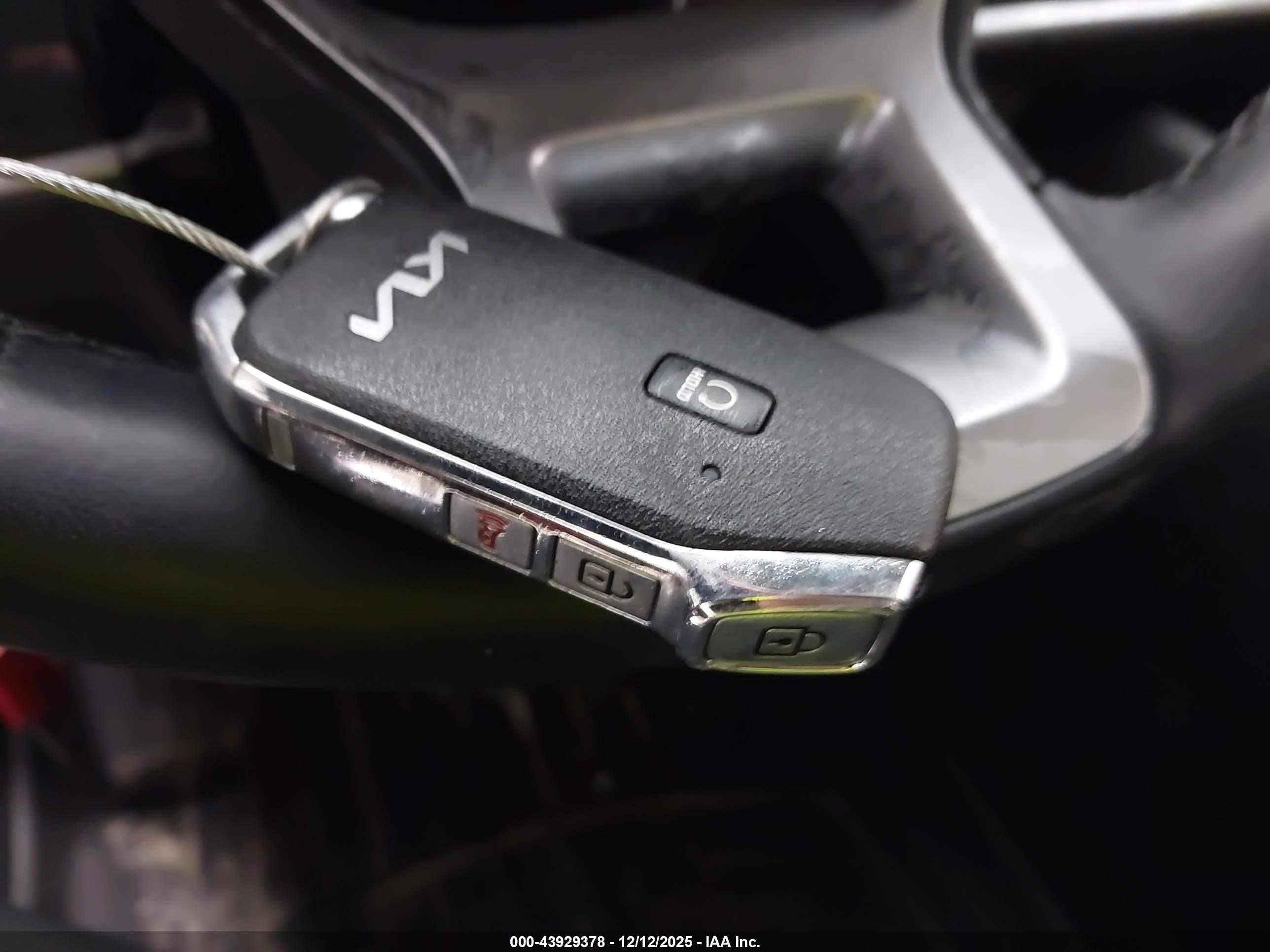 KIA SPORTAGE image 11