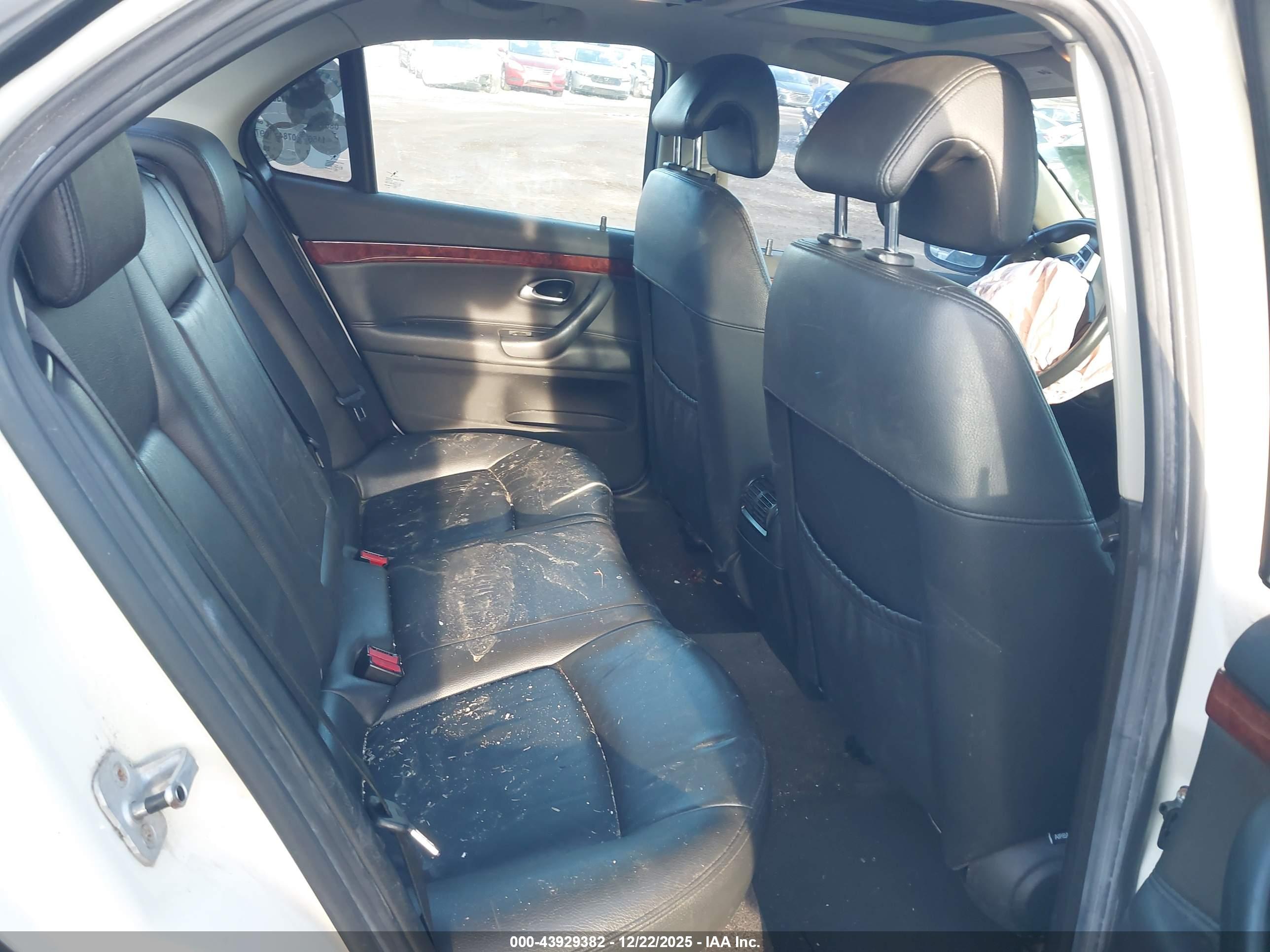SAAB 9-3 image 8
