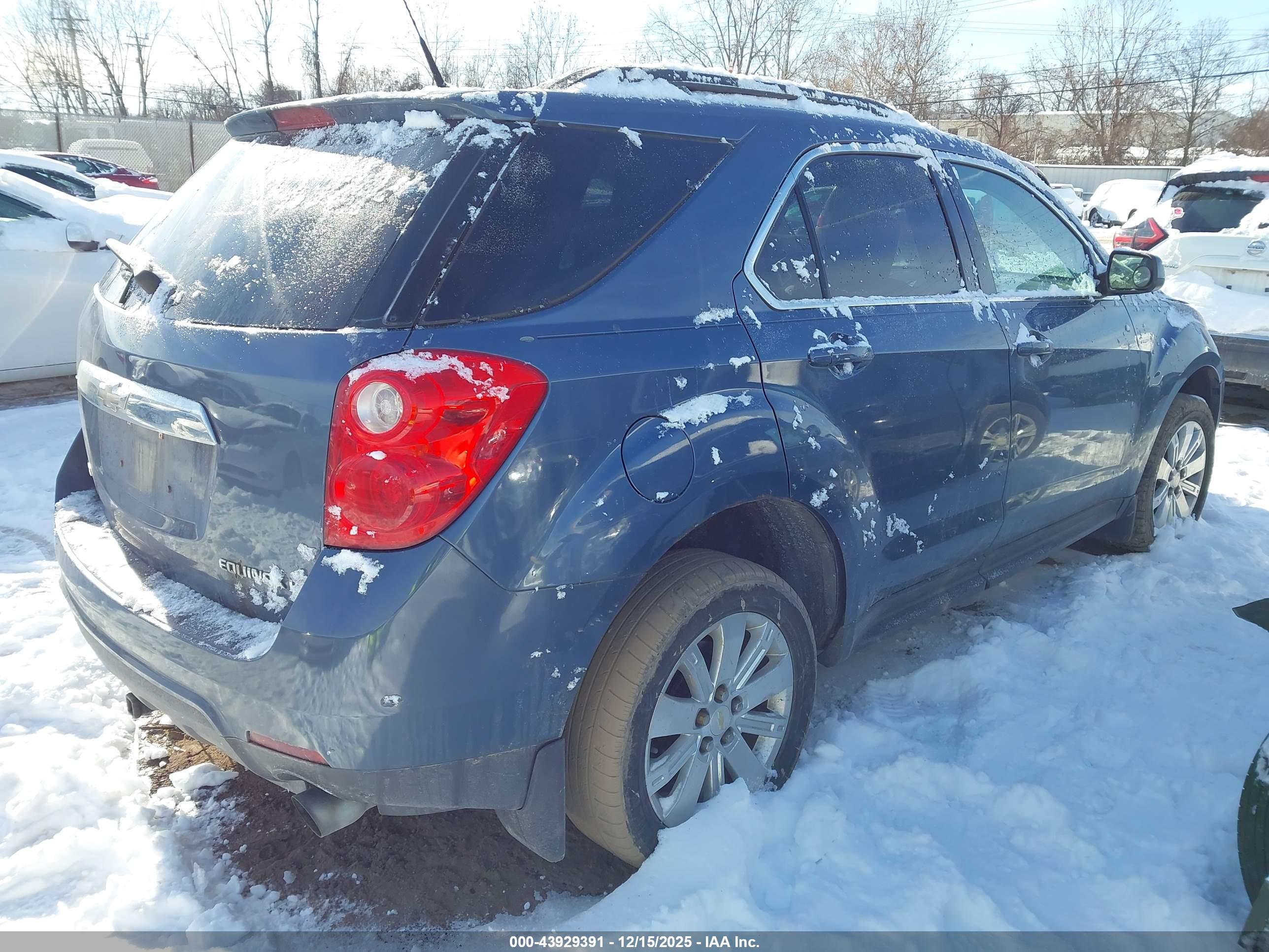CHEVROLET EQUINOX image 4