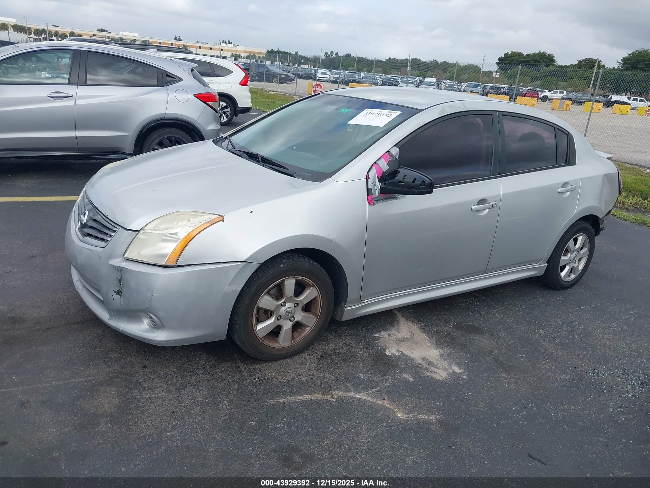 NISSAN SENTRA image 2