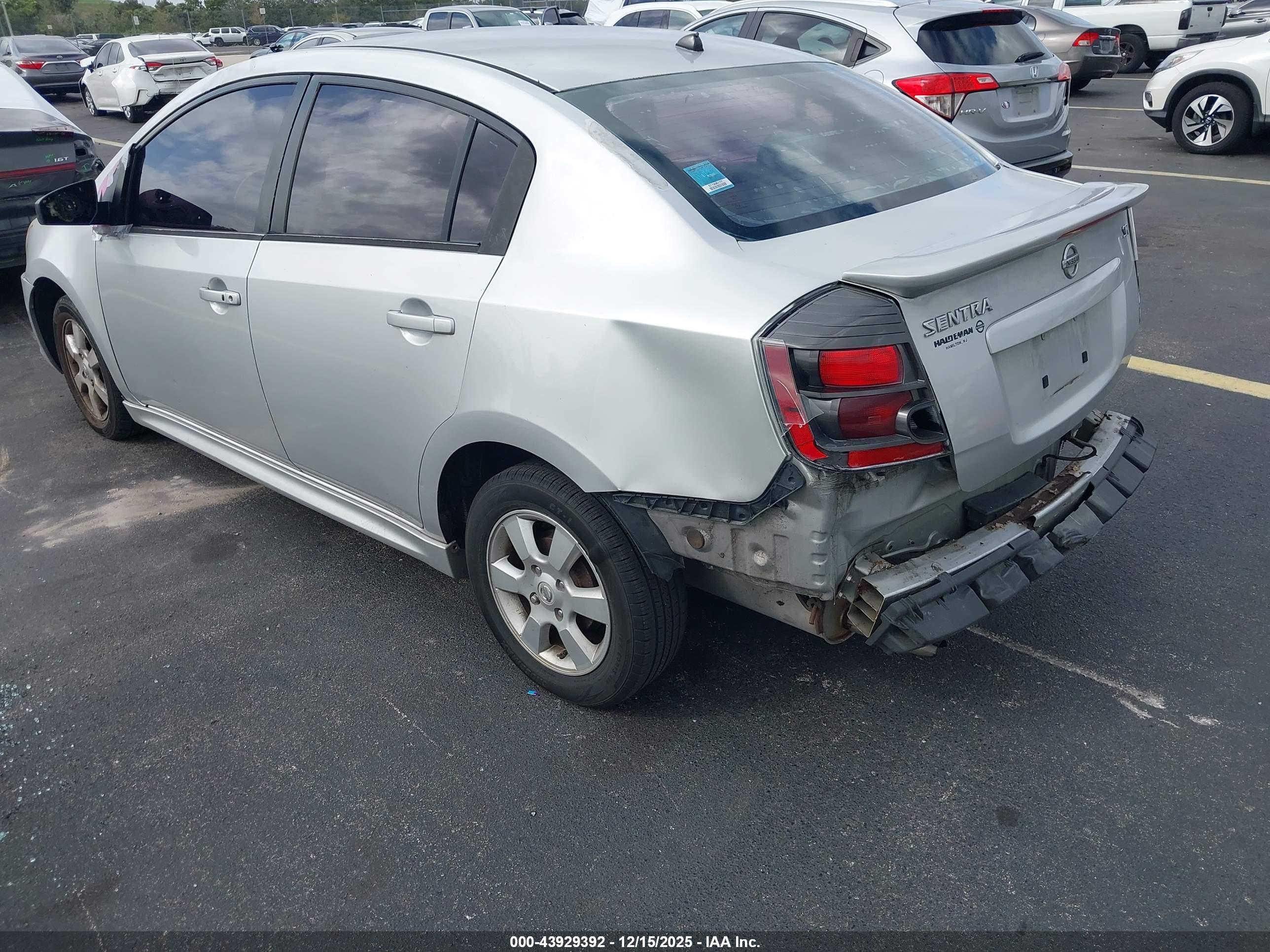 NISSAN SENTRA image 3