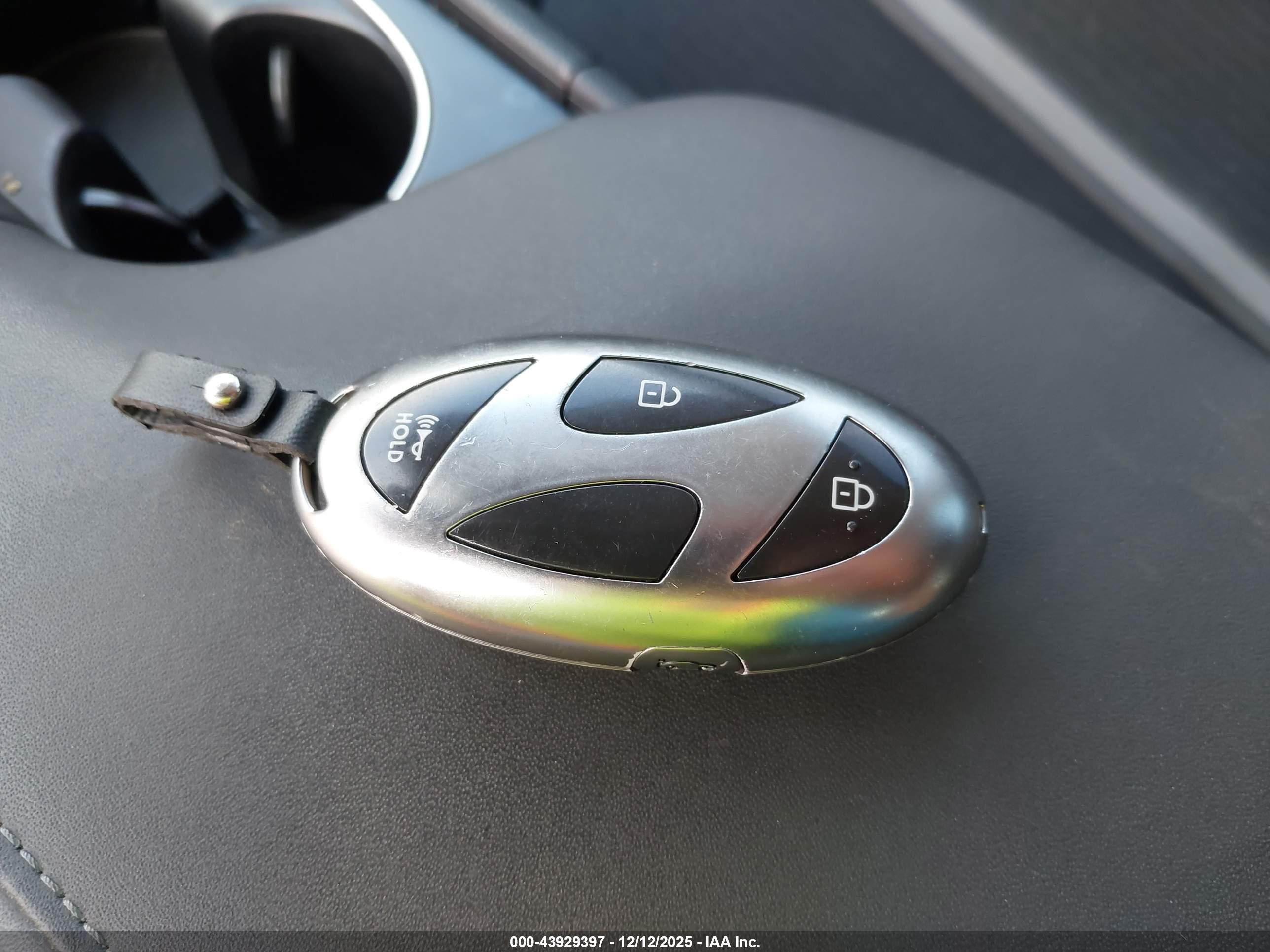 HYUNDAI SONATA image 11