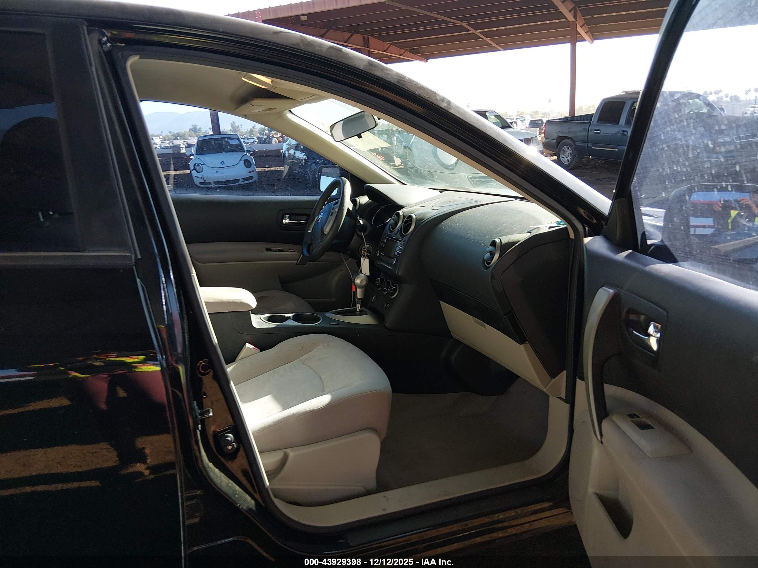 NISSAN ROGUE image 5