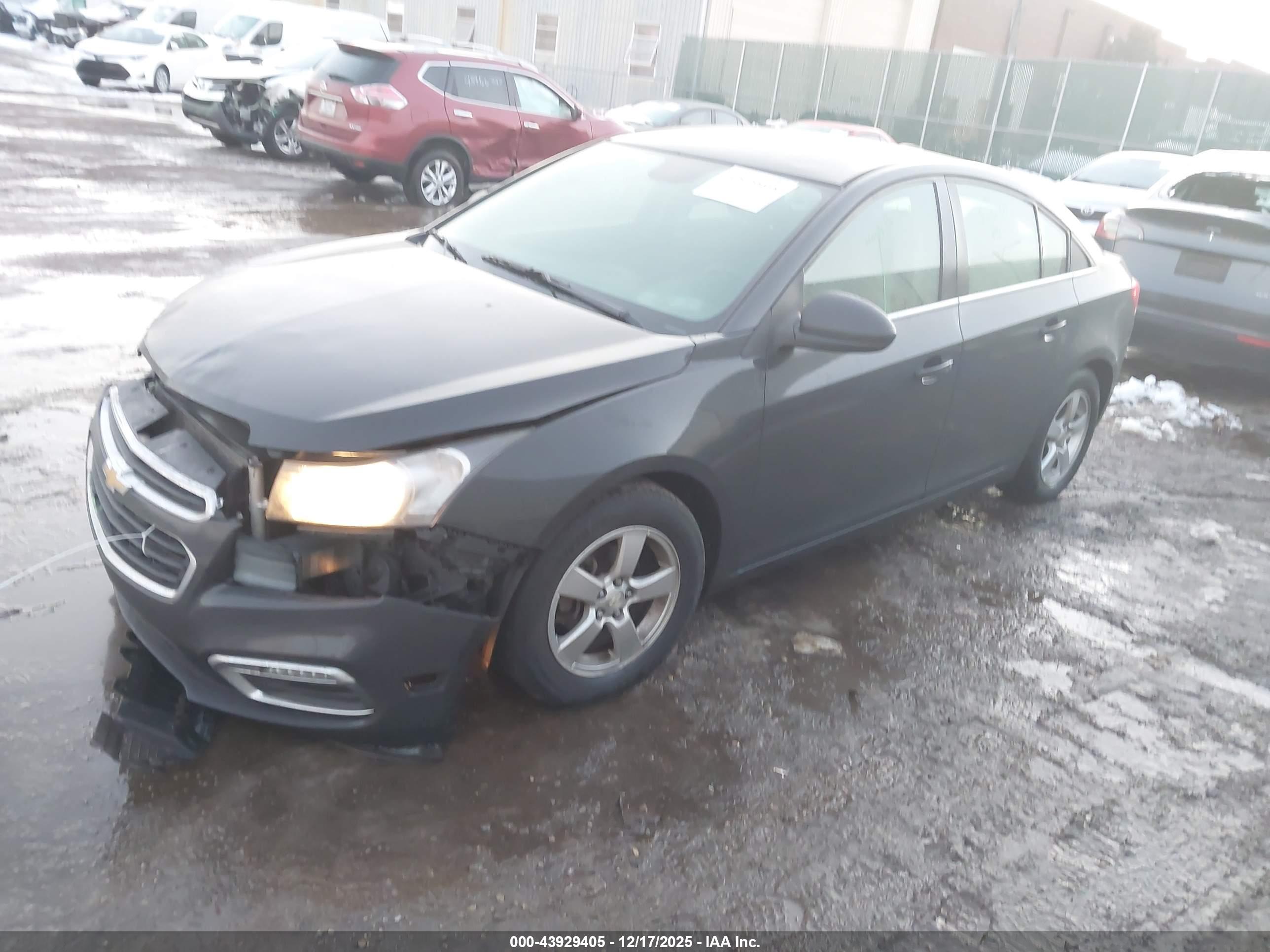 CHEVROLET CRUZE image 2