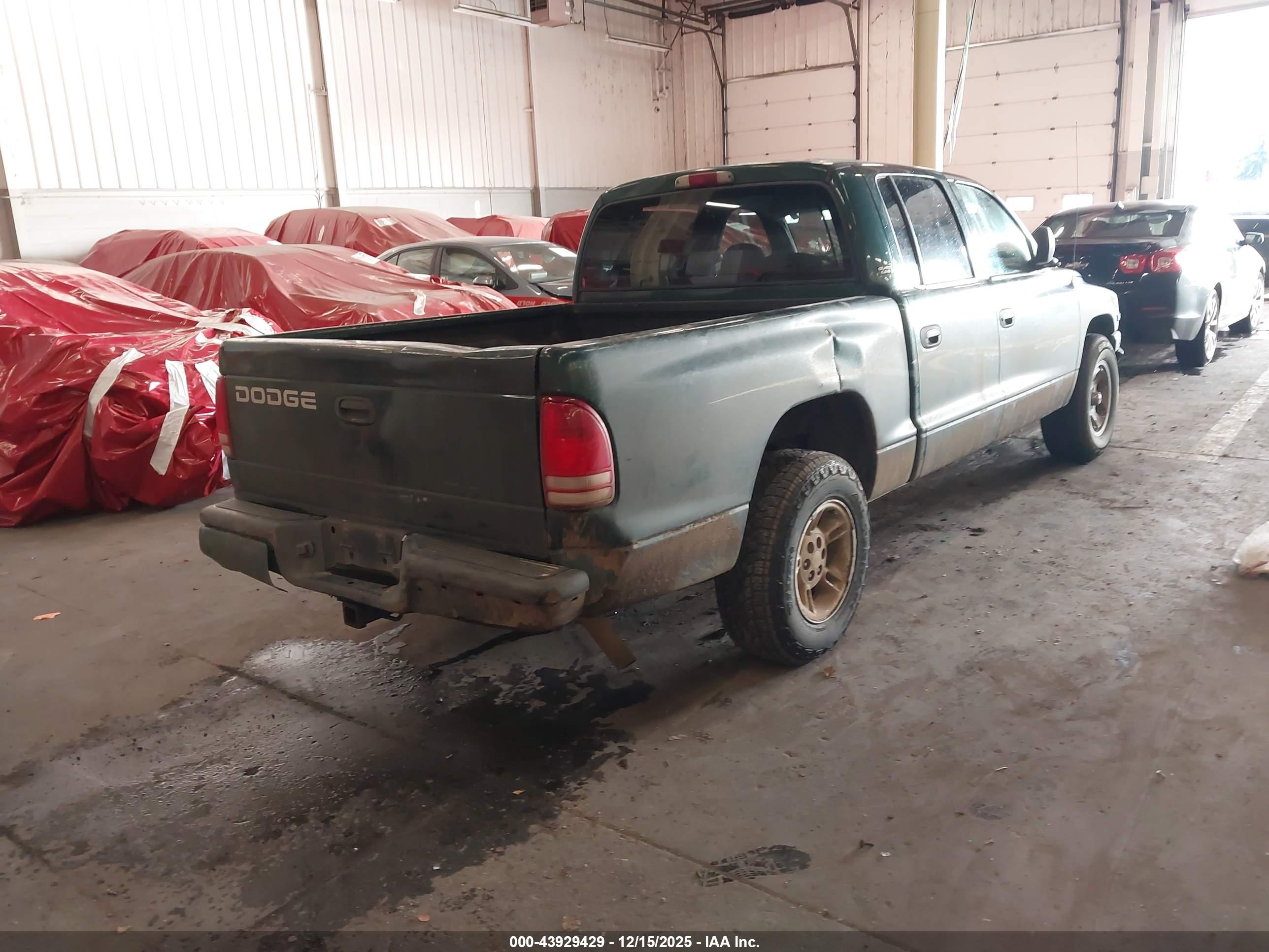 DODGE DAKOTA image 4