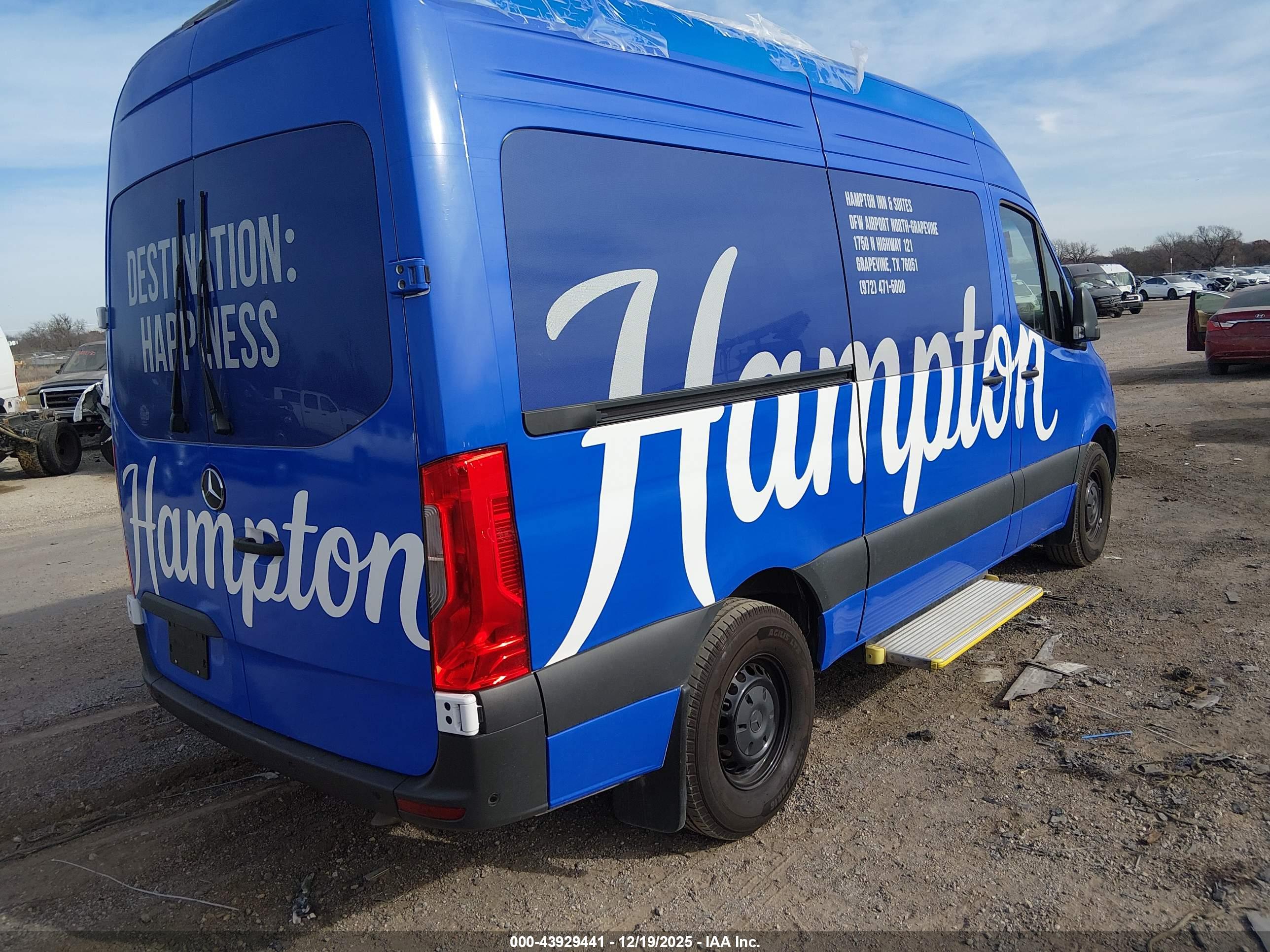MERCEDES-BENZ SPRINTER image 4