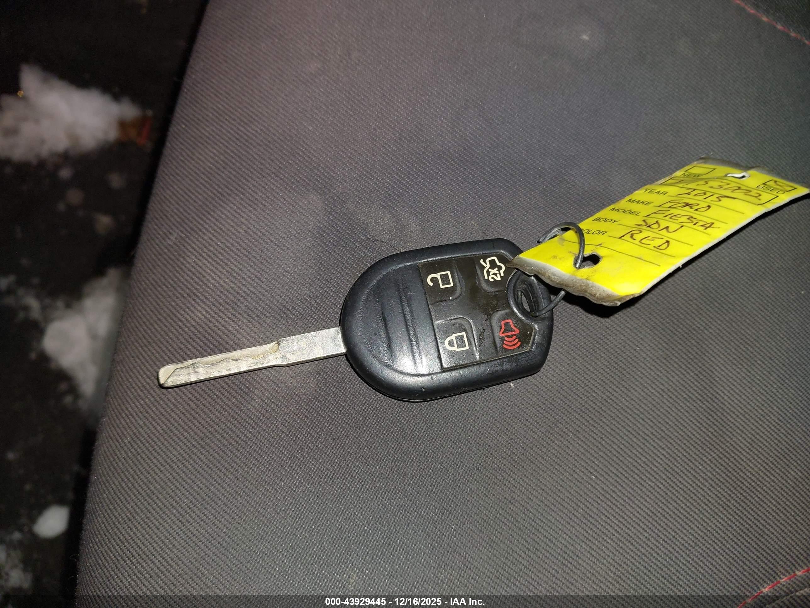FORD FIESTA image 11