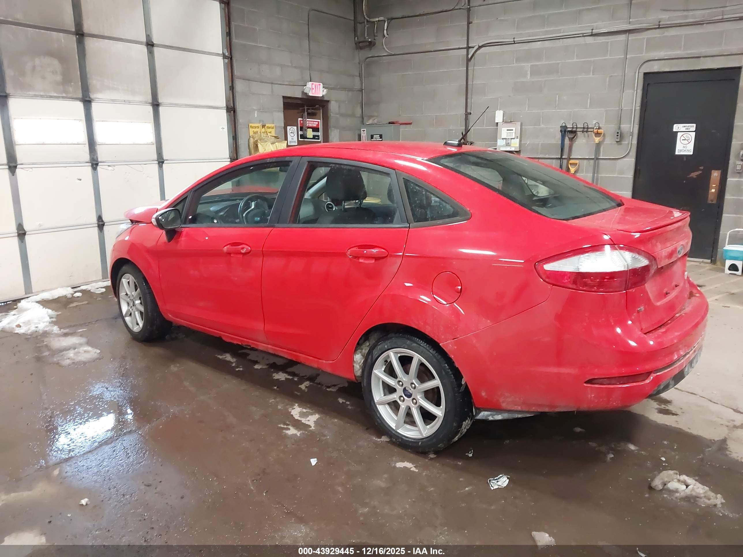 FORD FIESTA image 3