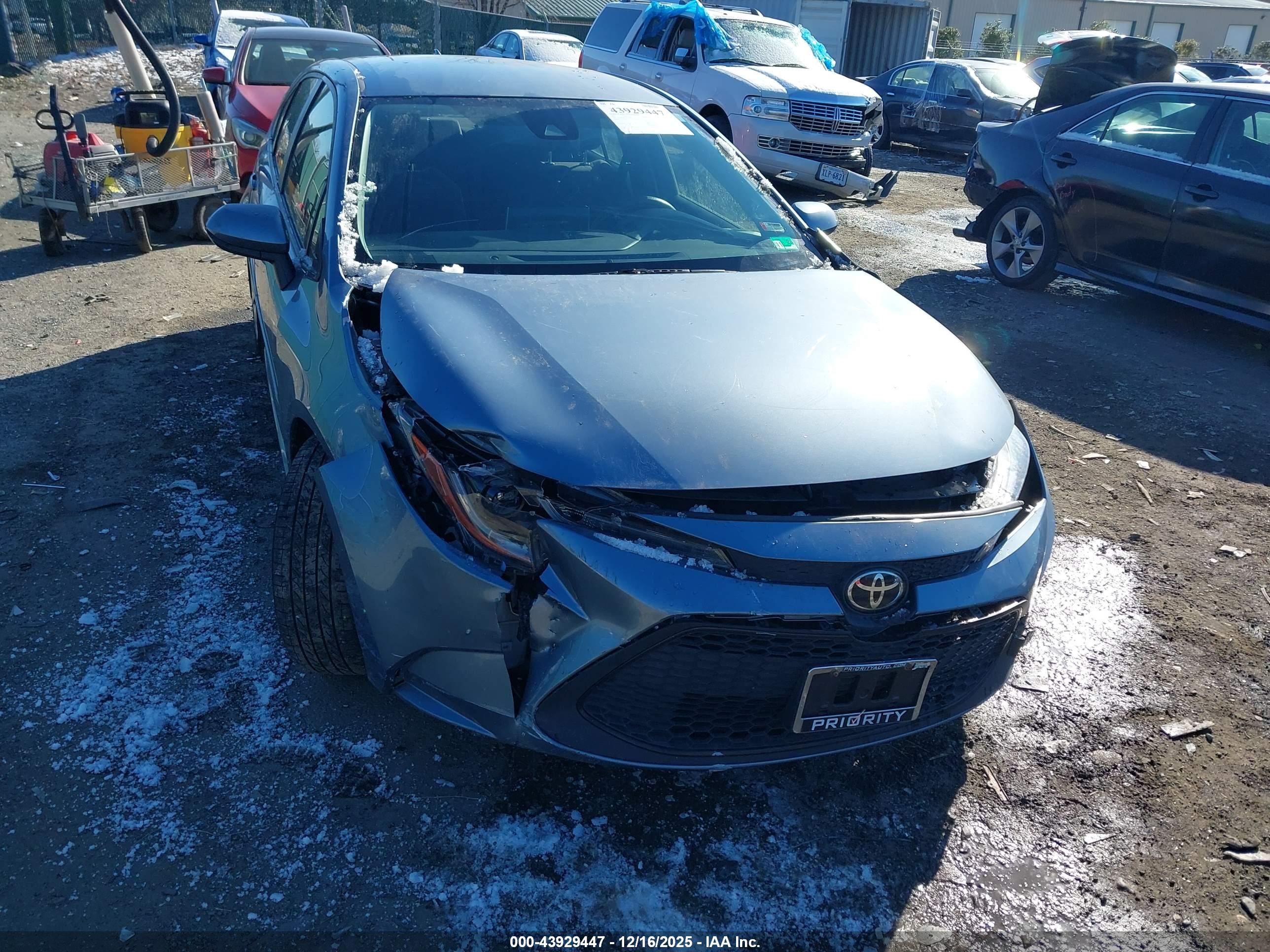 TOYOTA COROLLA image 6