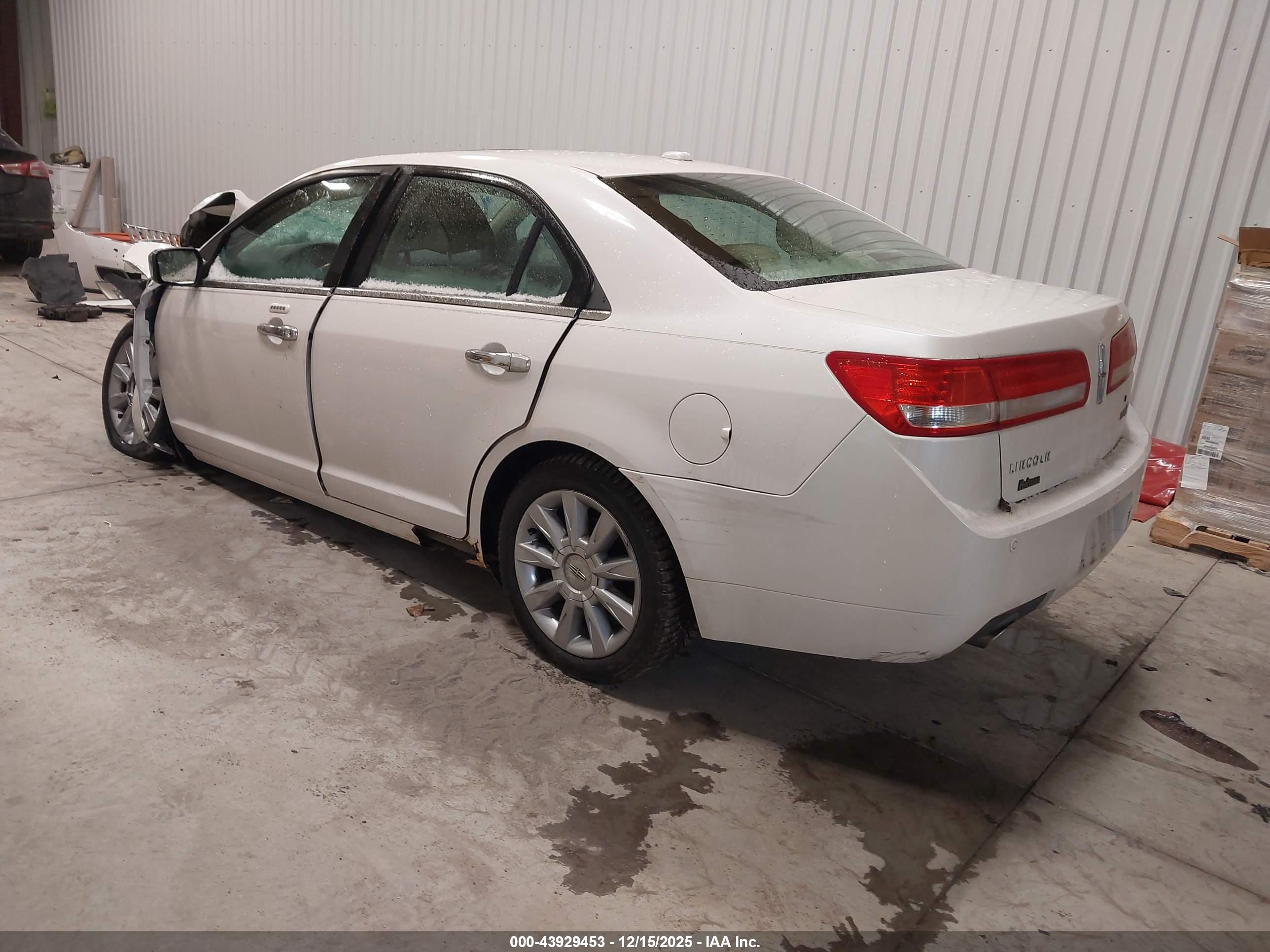 LINCOLN MKZ image 3