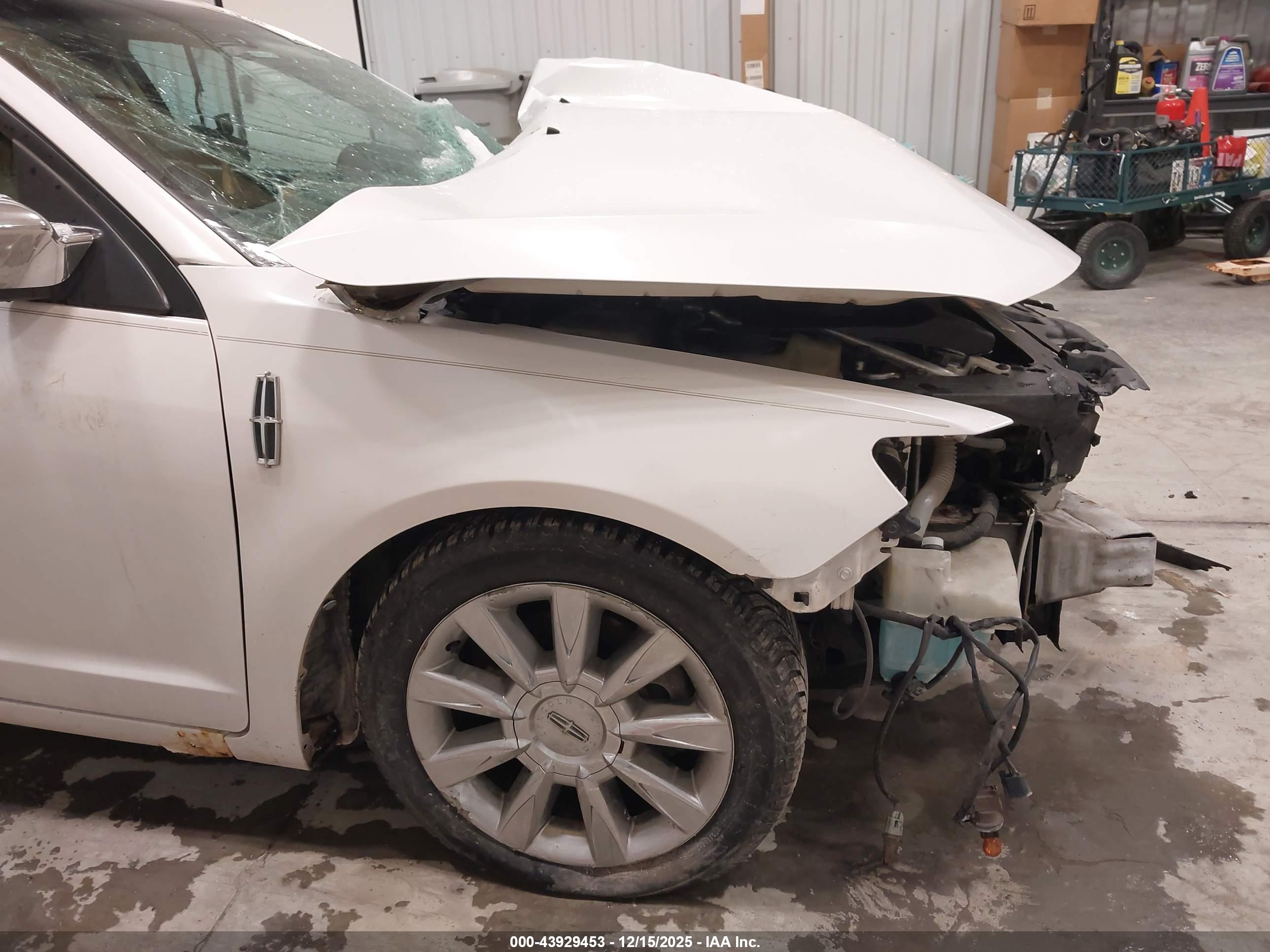 LINCOLN MKZ image 6