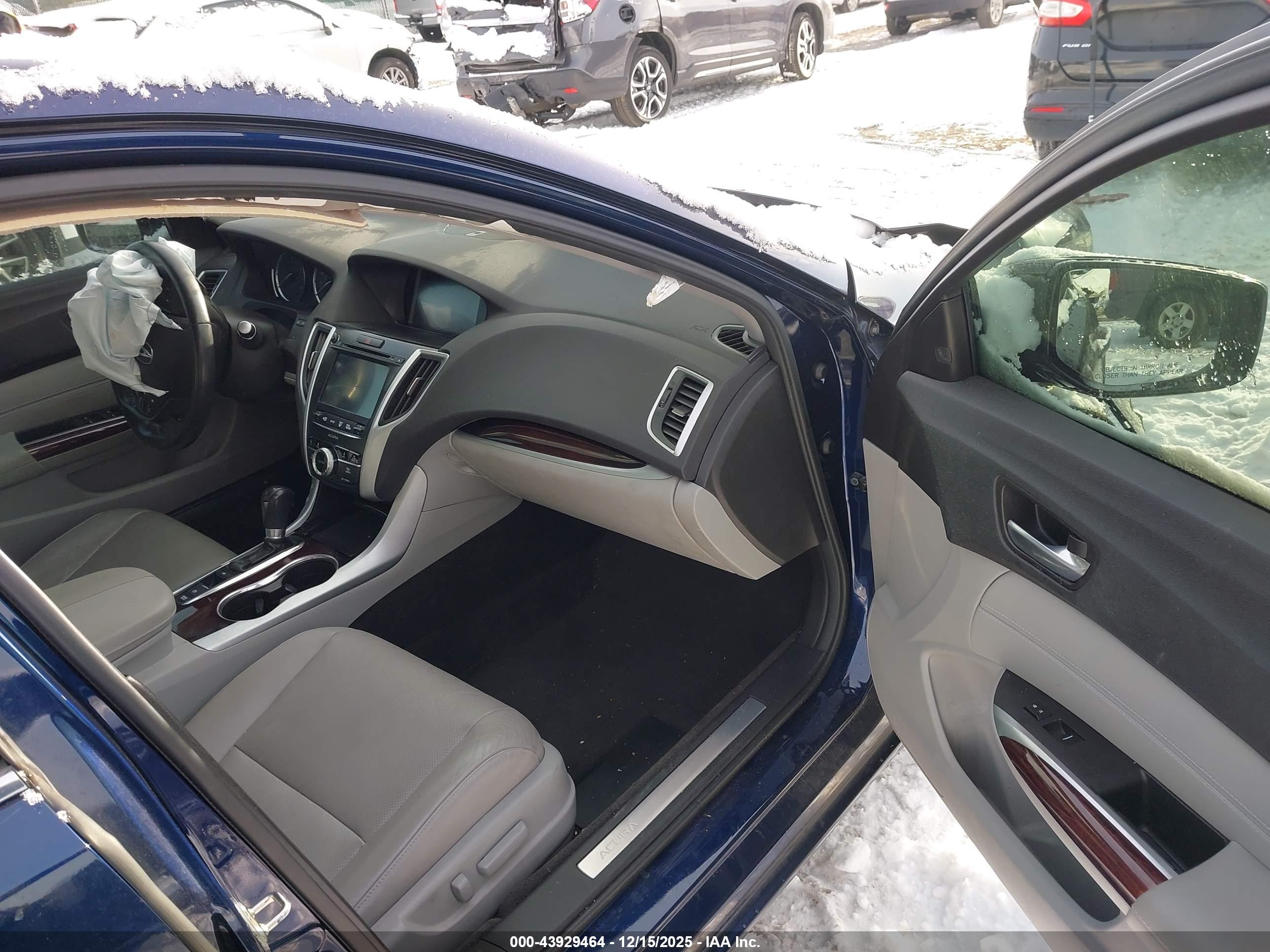 ACURA TLX image 5