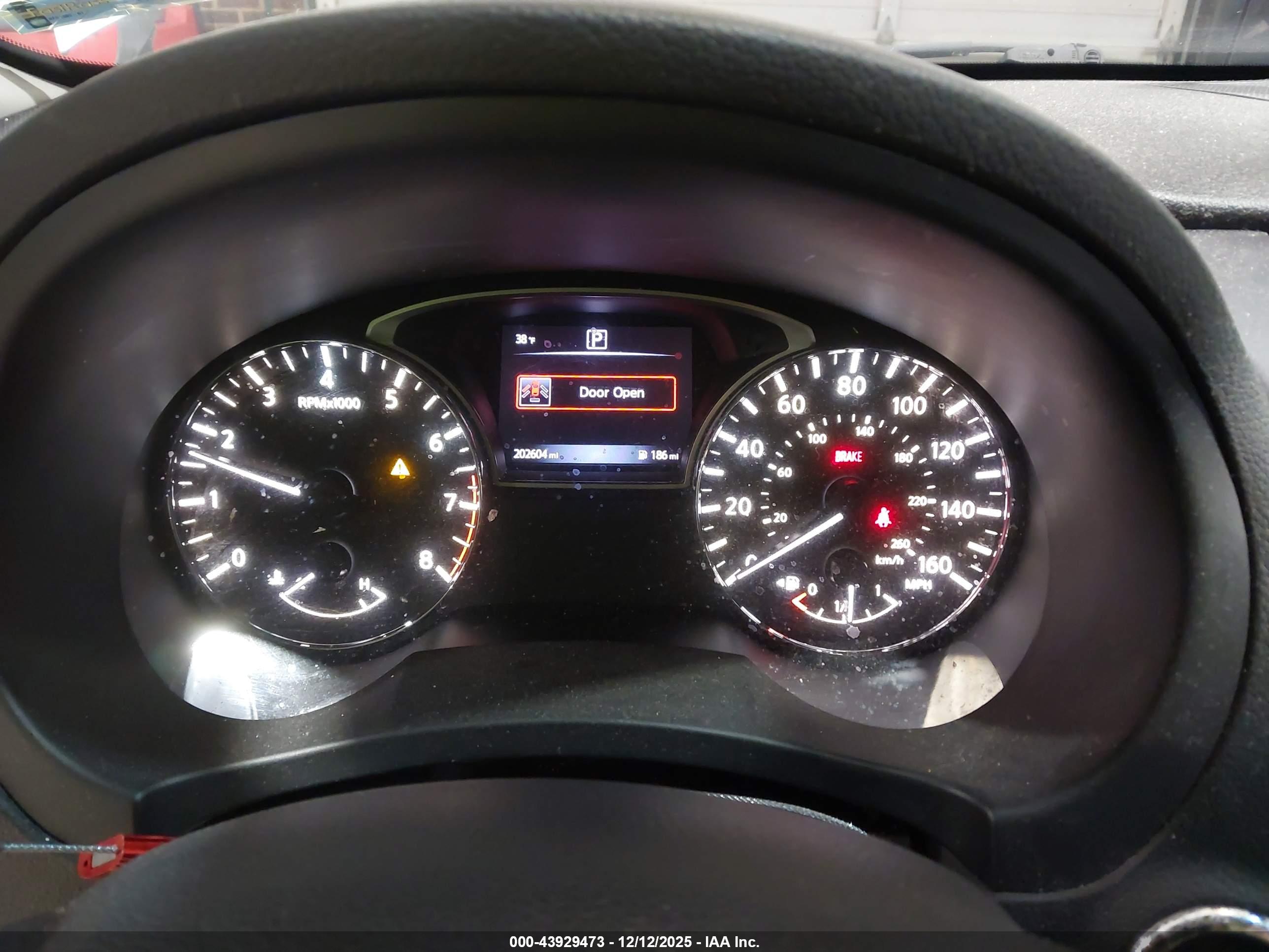 NISSAN ALTIMA image 7