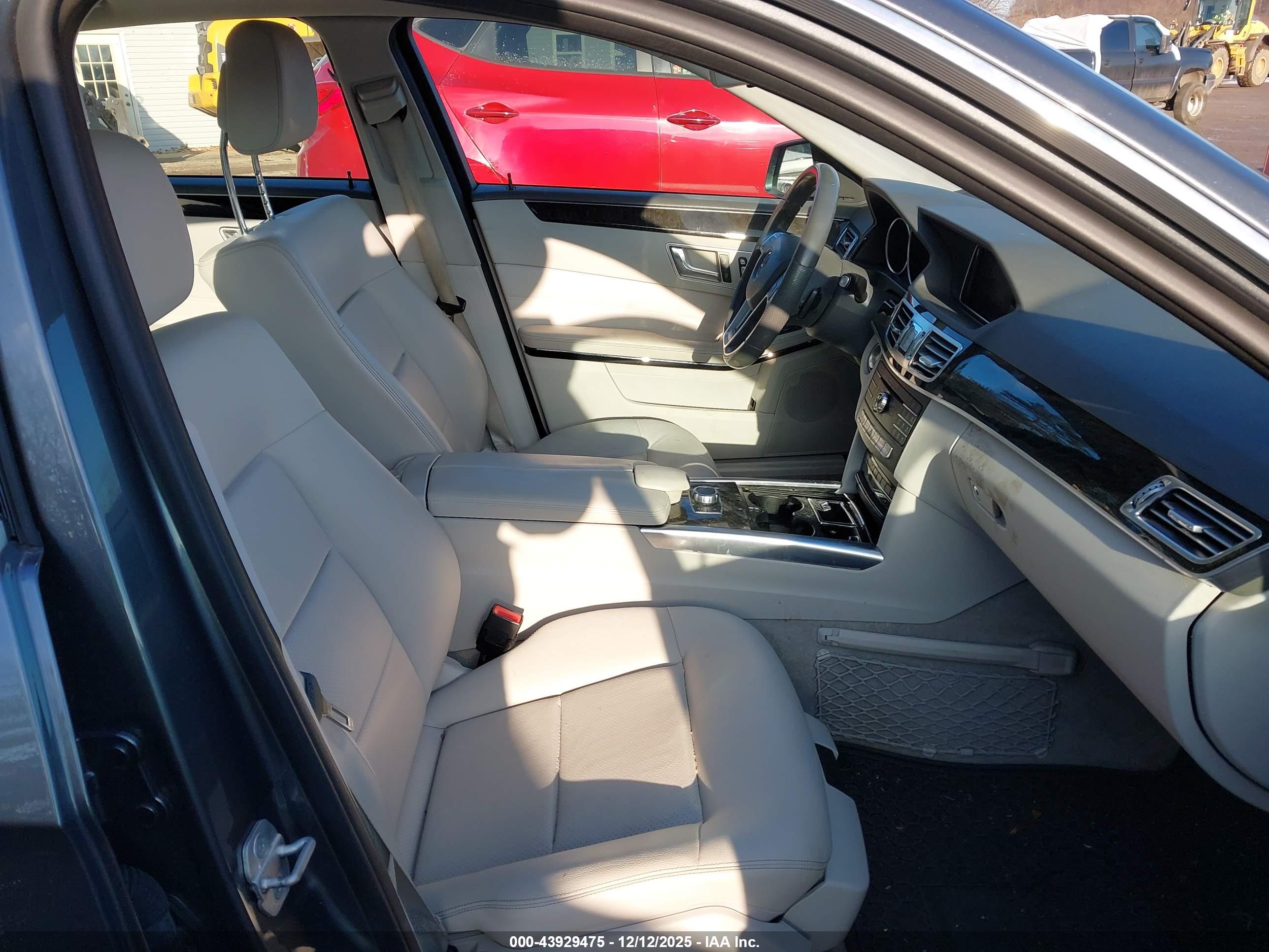MERCEDES-BENZ E image 5