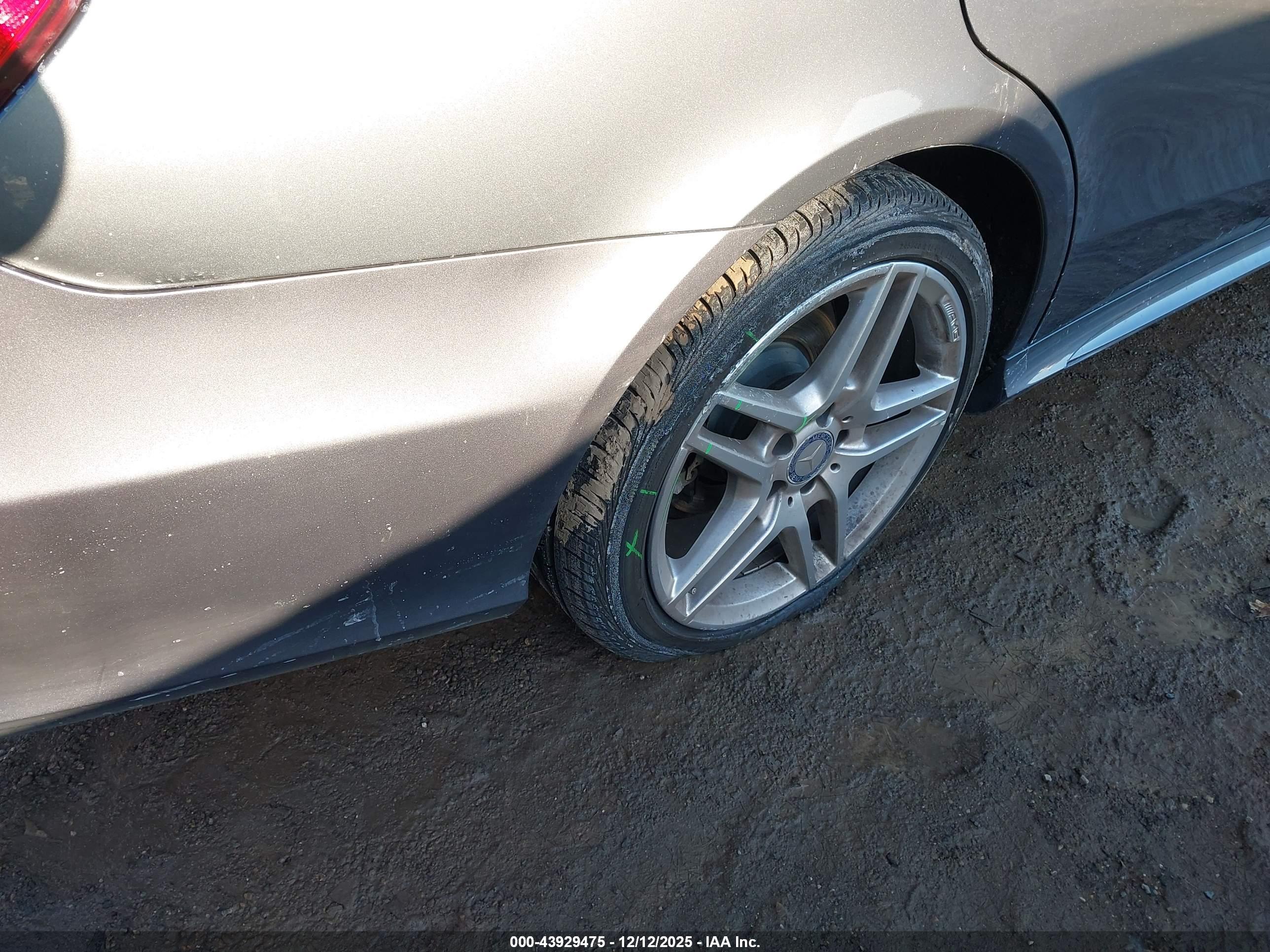 MERCEDES-BENZ E image 6