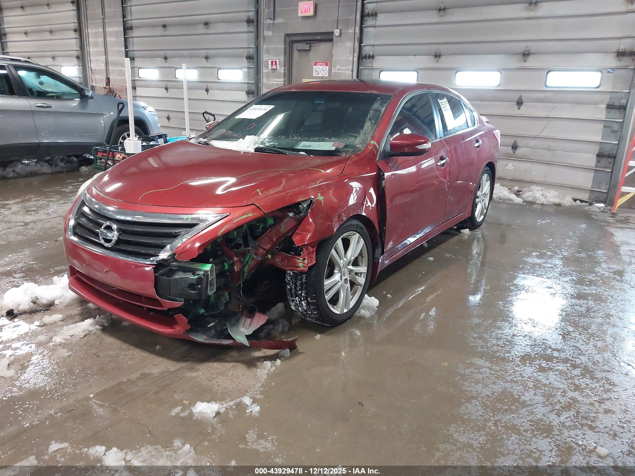 NISSAN ALTIMA image 2