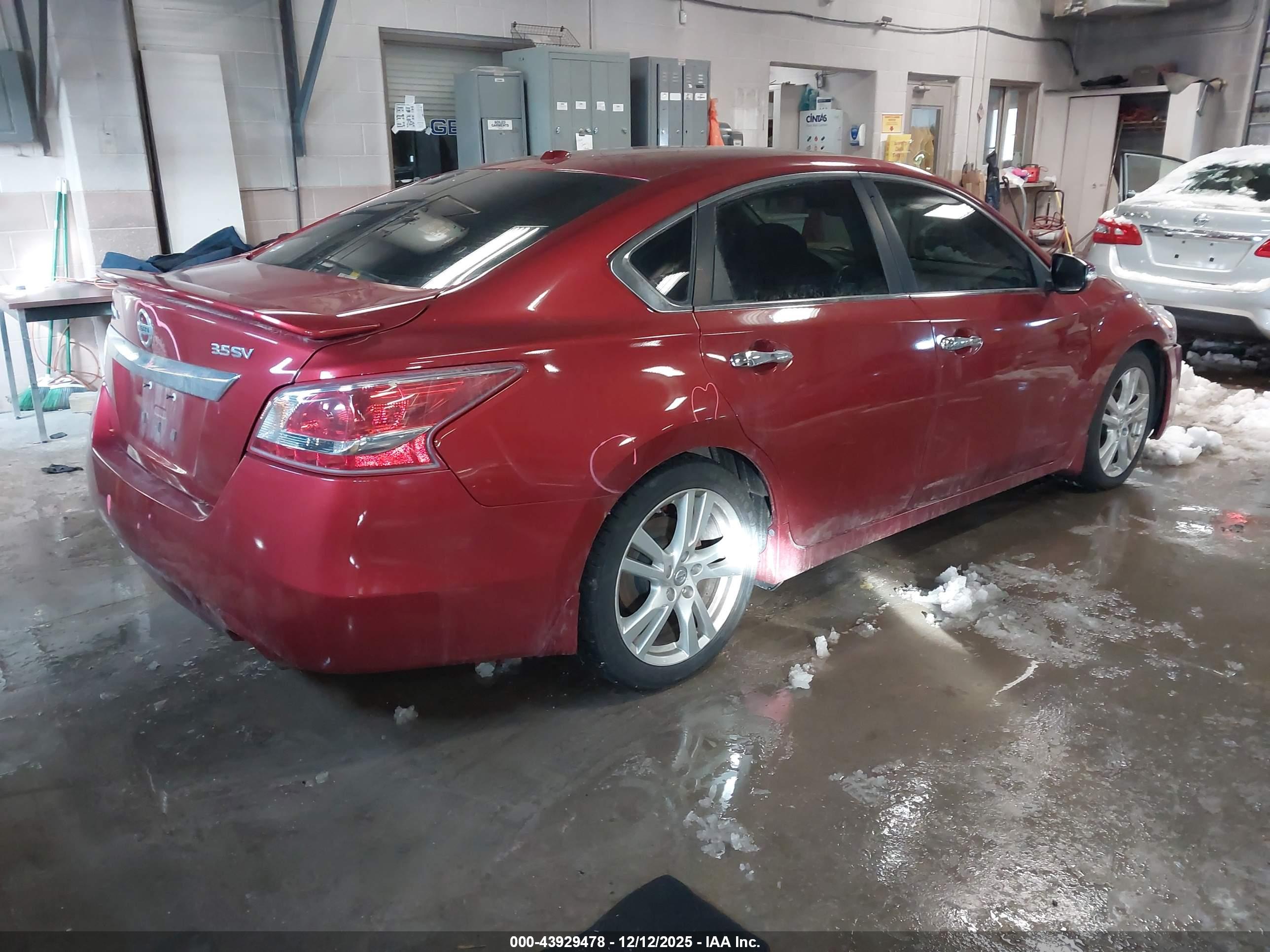 NISSAN ALTIMA image 4