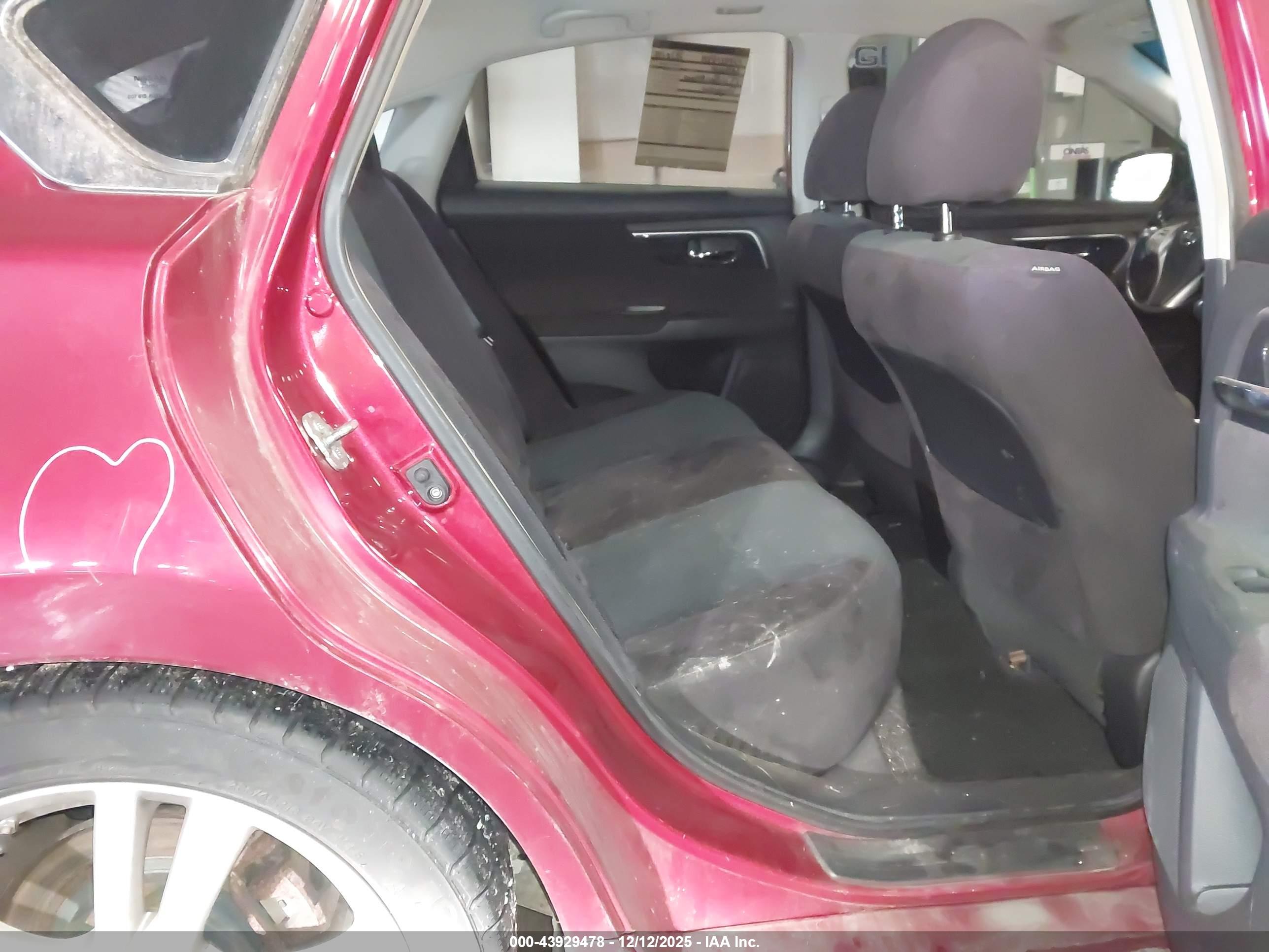 NISSAN ALTIMA image 8
