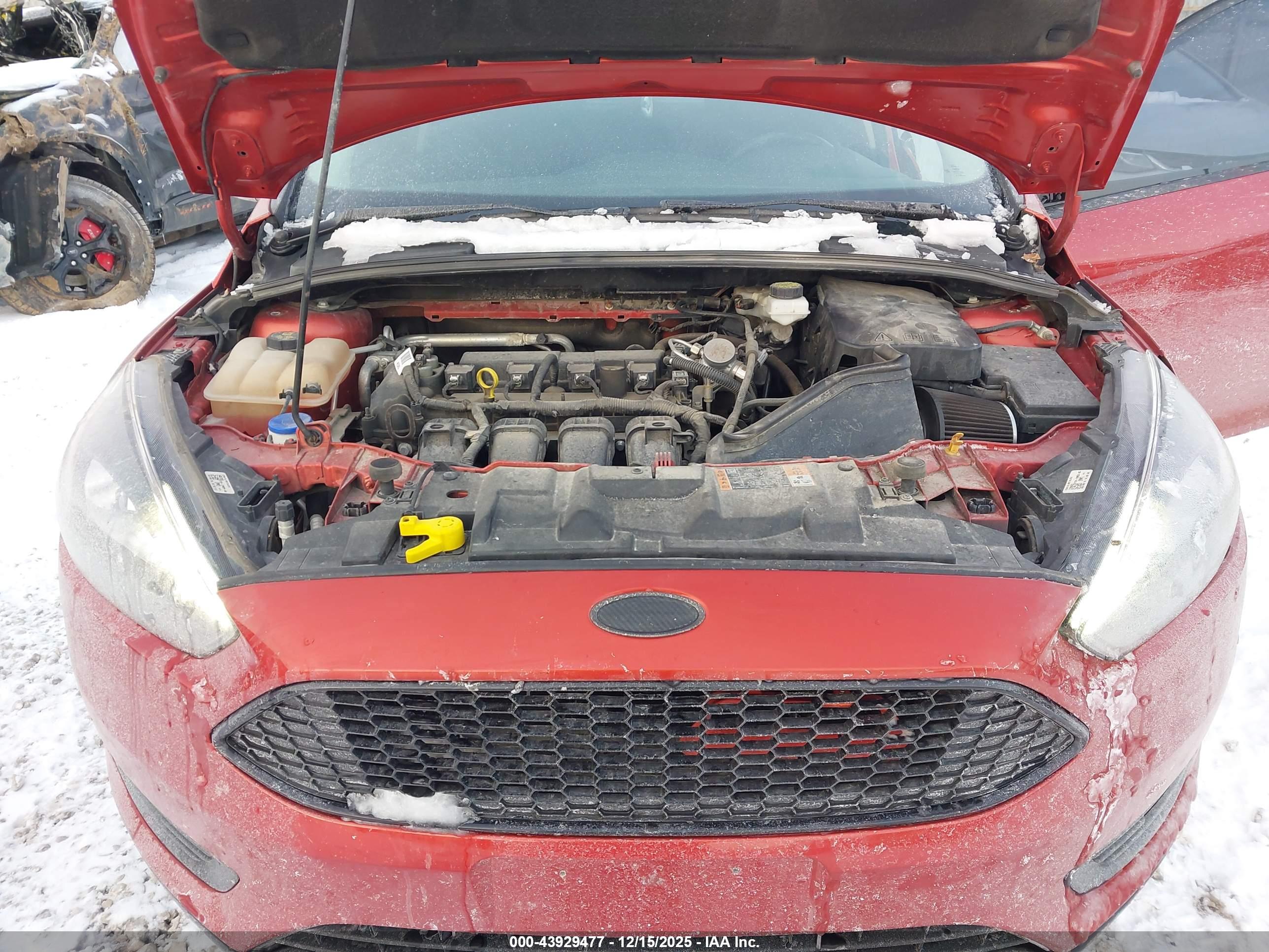 FORD FOCUS image 10