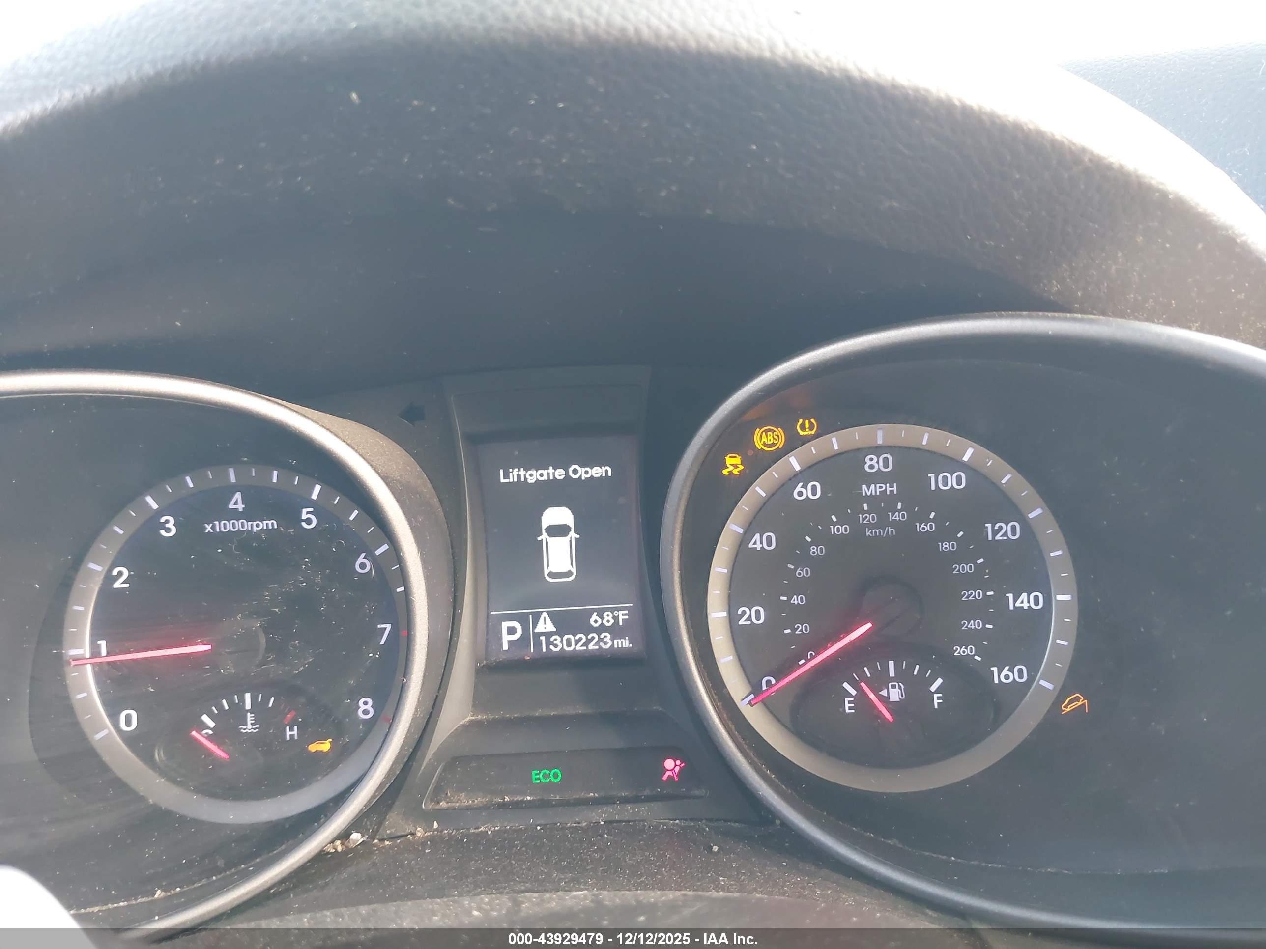 HYUNDAI SANTA image 7