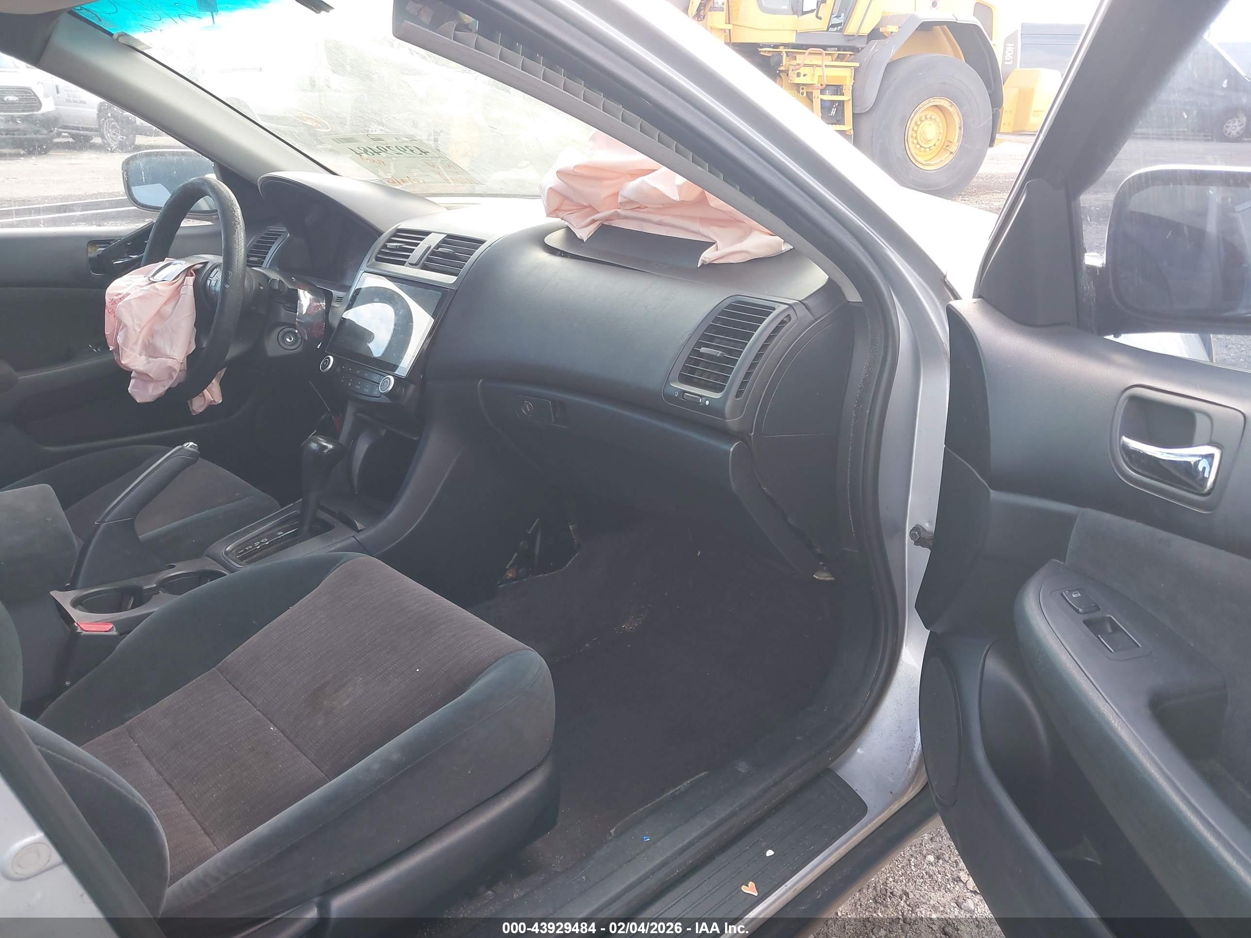HONDA ACCORD image 5