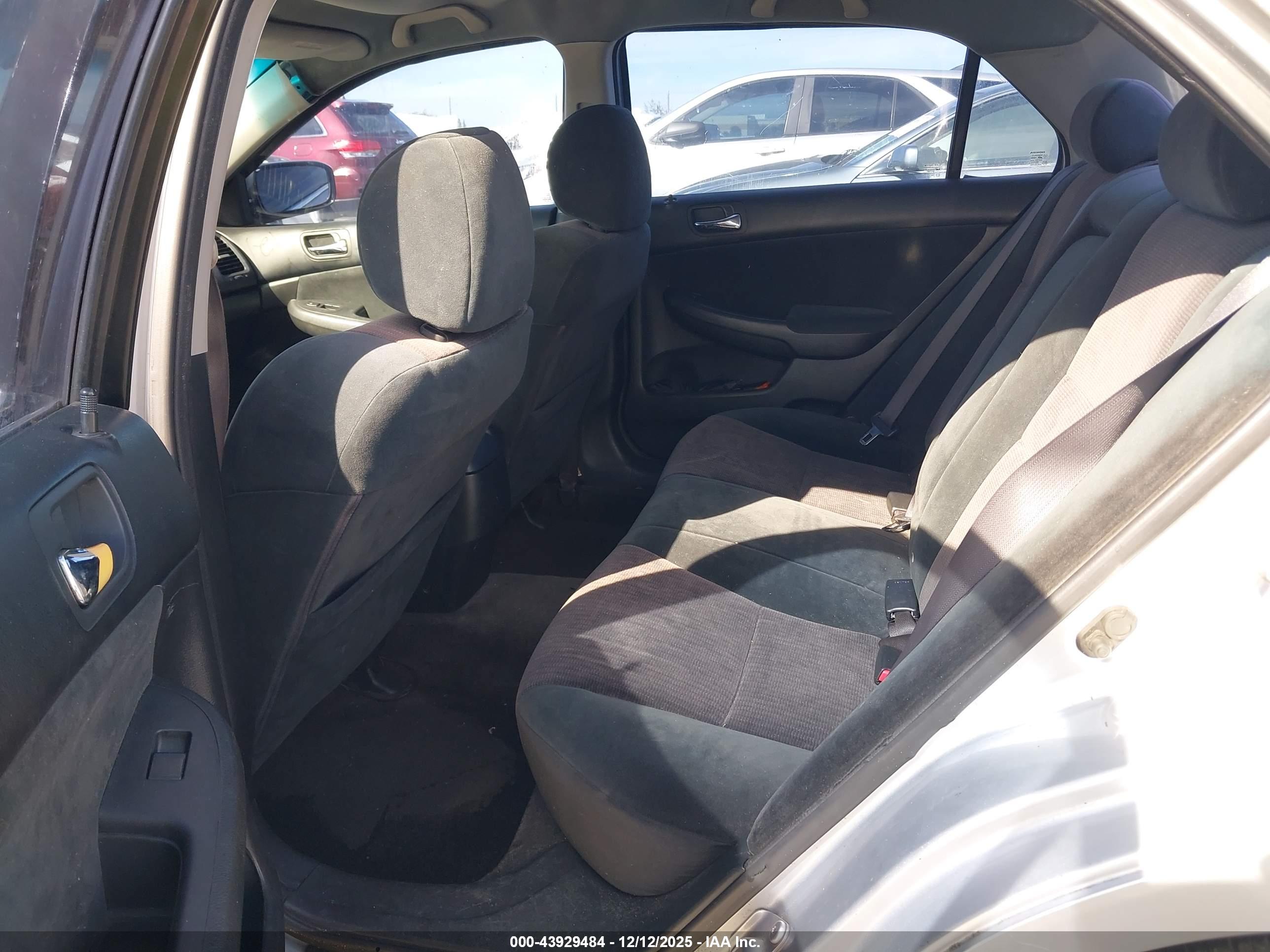 HONDA ACCORD image 8