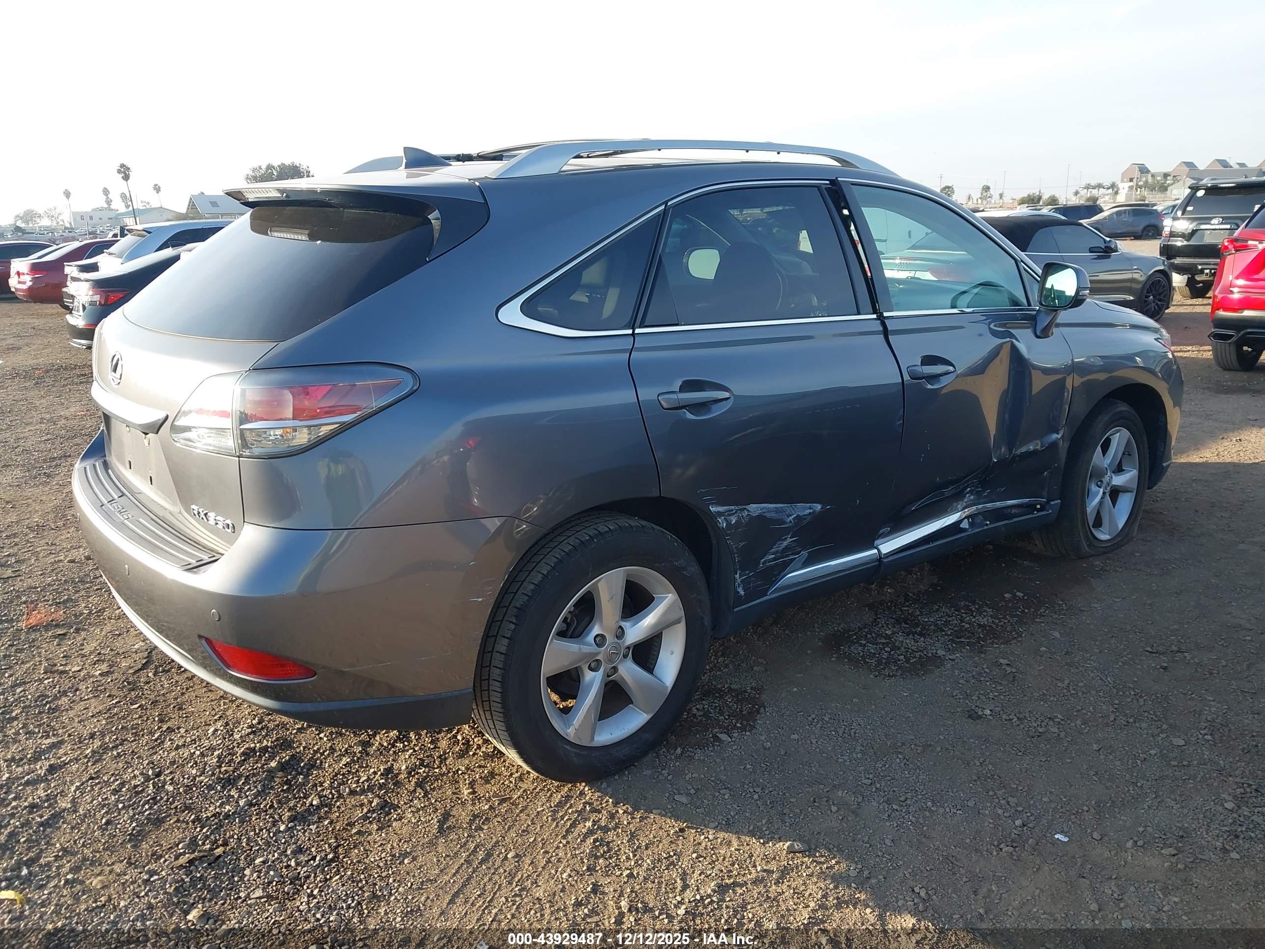 LEXUS RX image 4